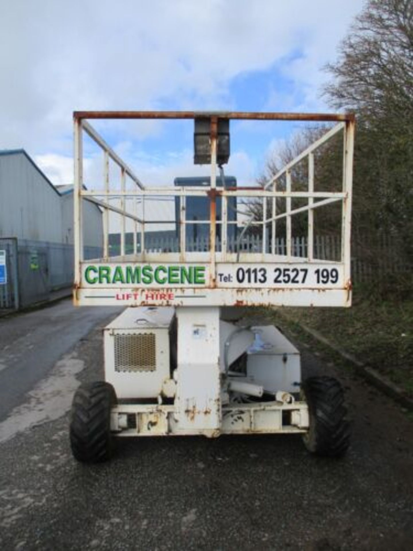 UPRIGHT SL26 SCISSOR LIFT ACCESS PLATFORM CHERRY PICKER MEWP GENIE 4X4 TOWABLE - Image 9 of 15