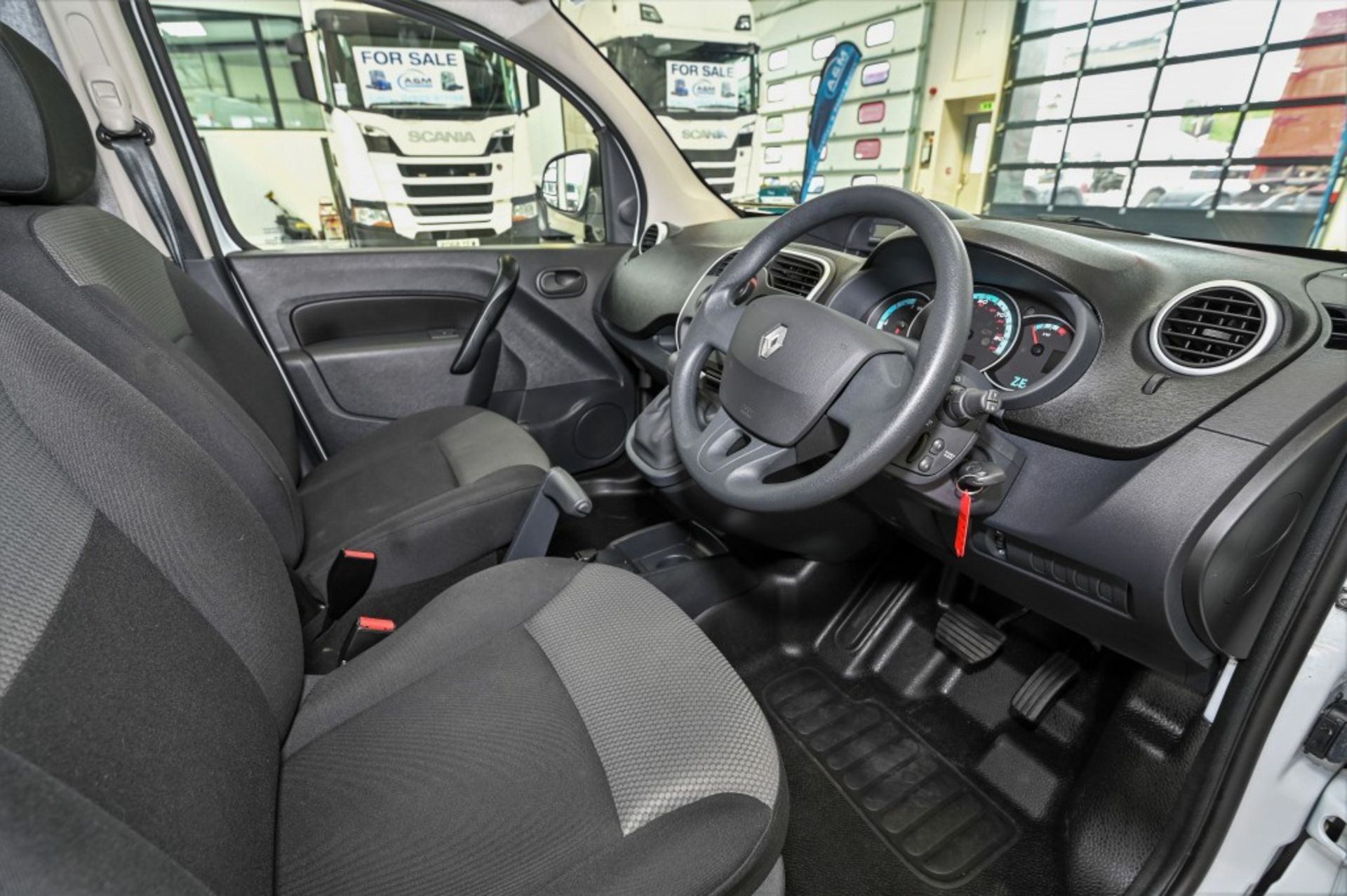 2021 RENAULT KANGOO ELECTRIC PANEL VAN I LL21 BUSINESS AUTOMATIC - Image 20 of 32