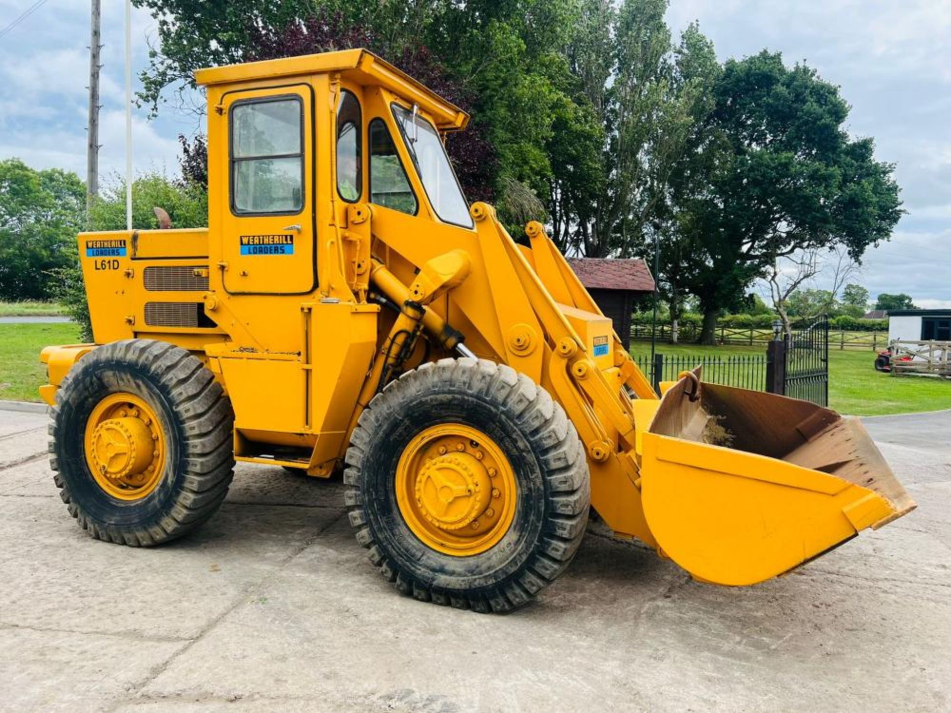 WEATHERILL L62B-11-690 4WD LOADING SHOVEL C/W LOADLOG 500+ SCALE'S - Image 5 of 14