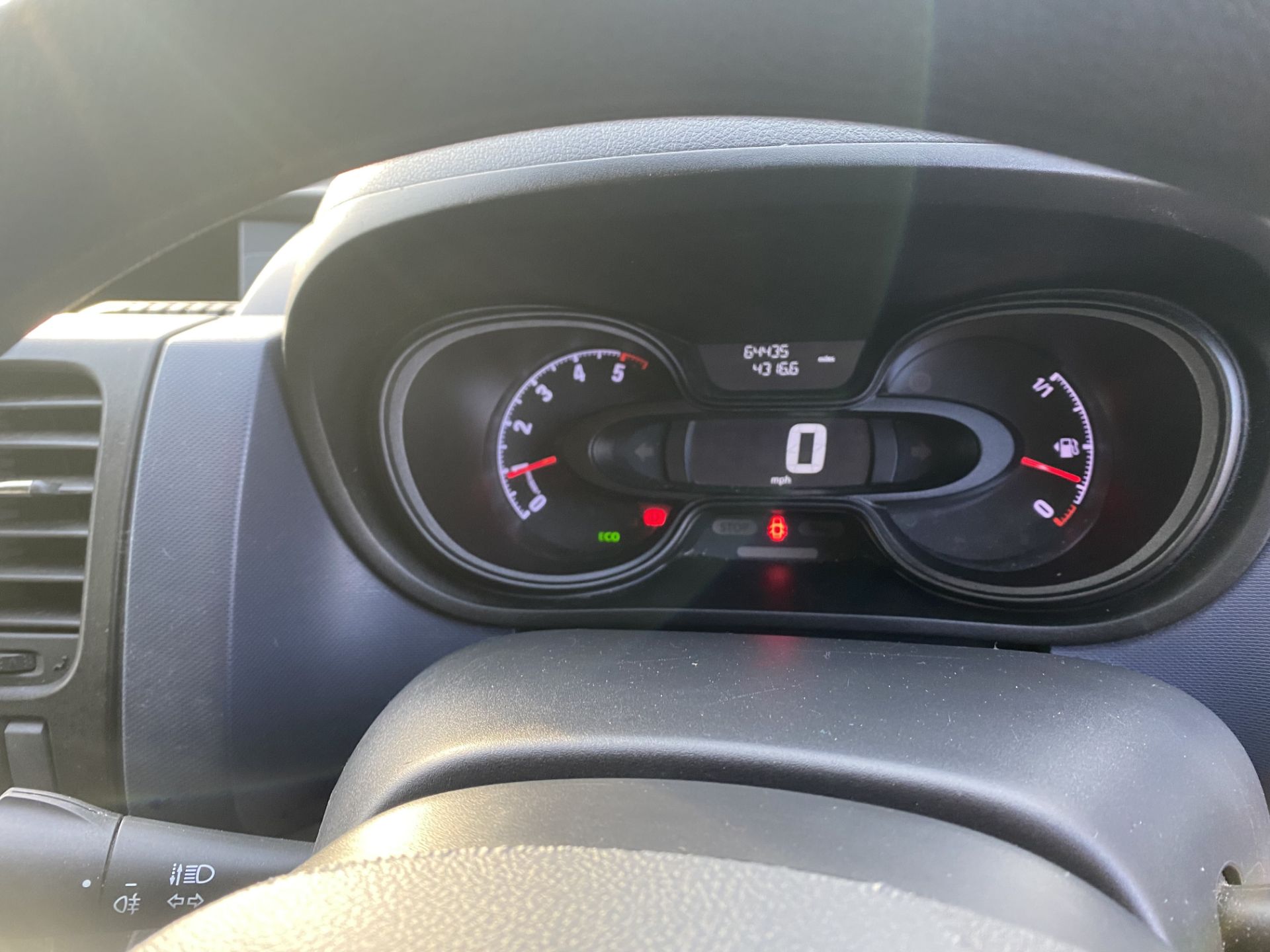 VAUXHALL VIVARO PANEL VAN 2019 MANUAL DIESEL - Image 2 of 9