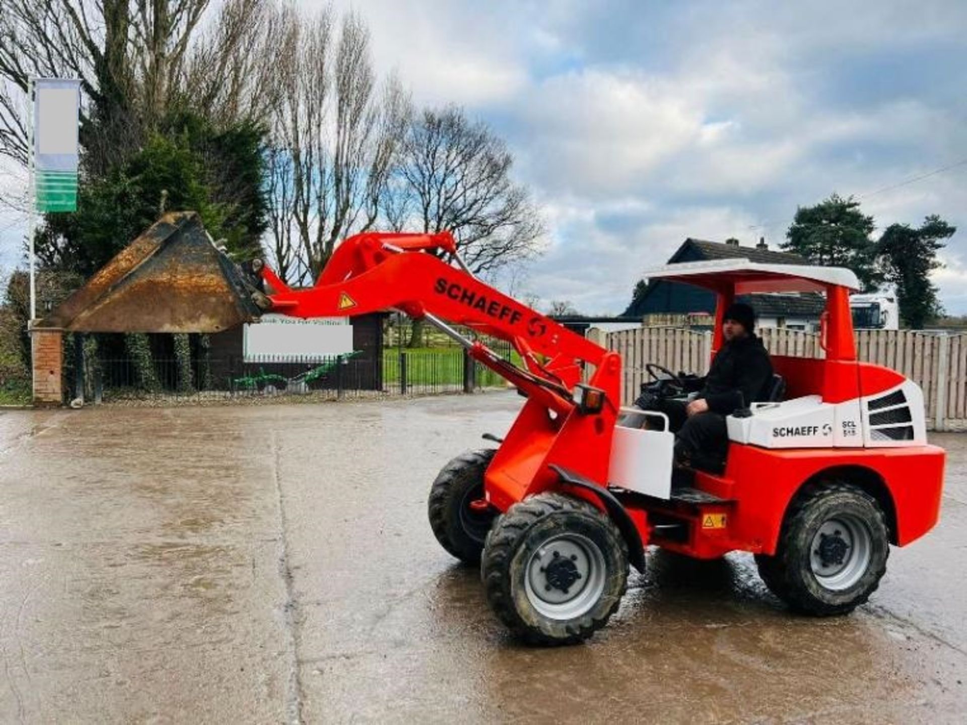 SCHAEFF SCL515 4WD LOADING SHOVEL C/W CANOPY AND ROLE FRAME - Image 10 of 15