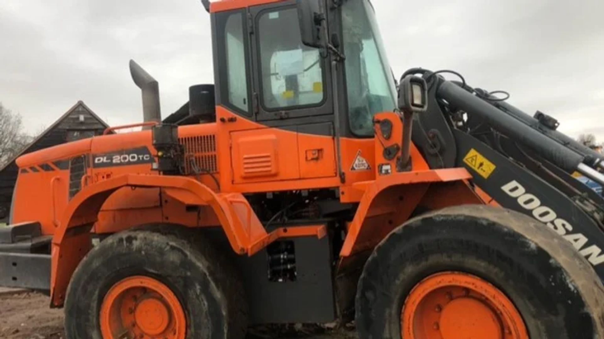 DOOSAN DL200 2011 YR