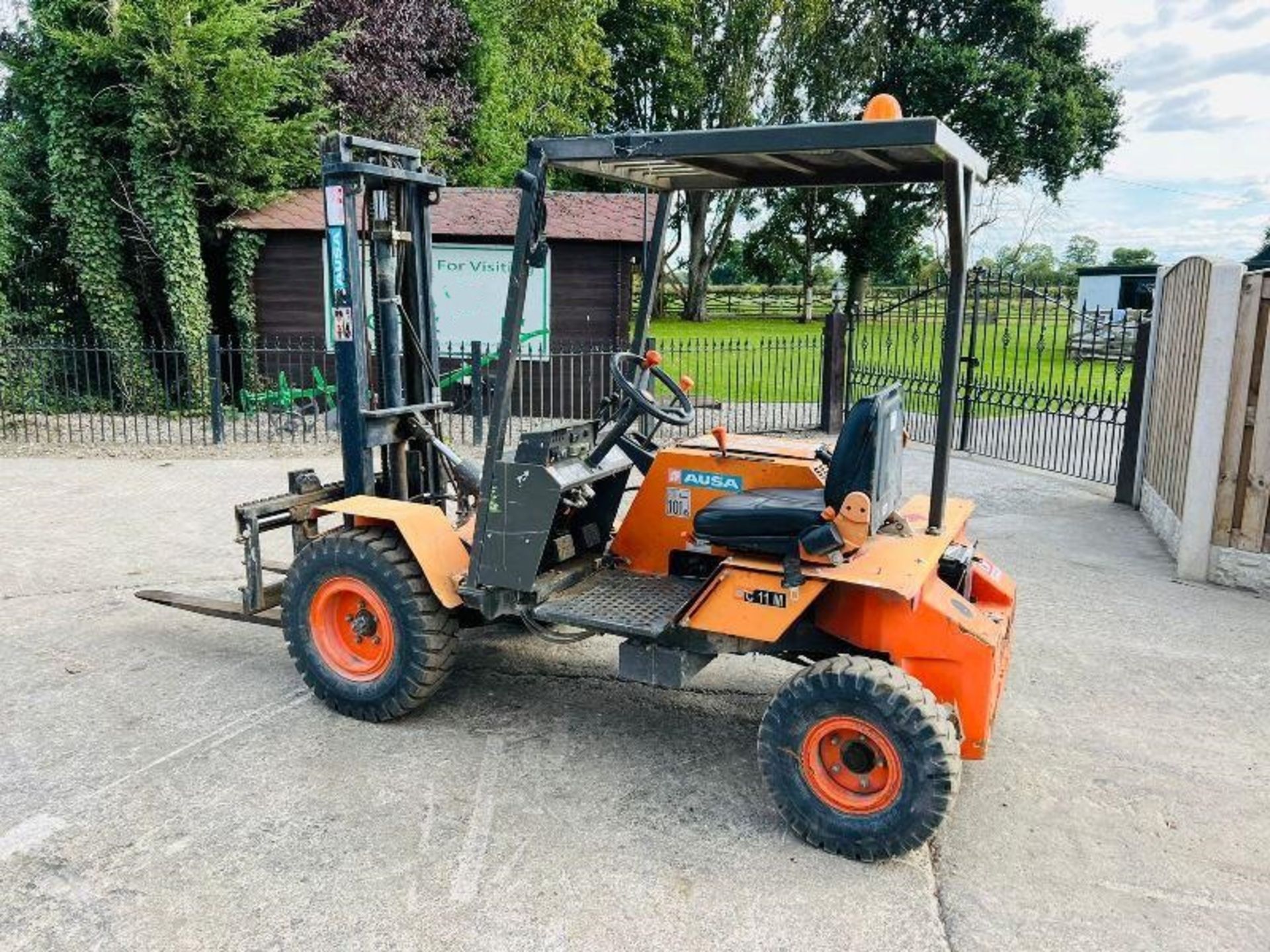 AUSA C11M ROUGH TERRIAN FORKLIFT * YEAR 2015 * C/W SIDE SHIFT - Image 6 of 13