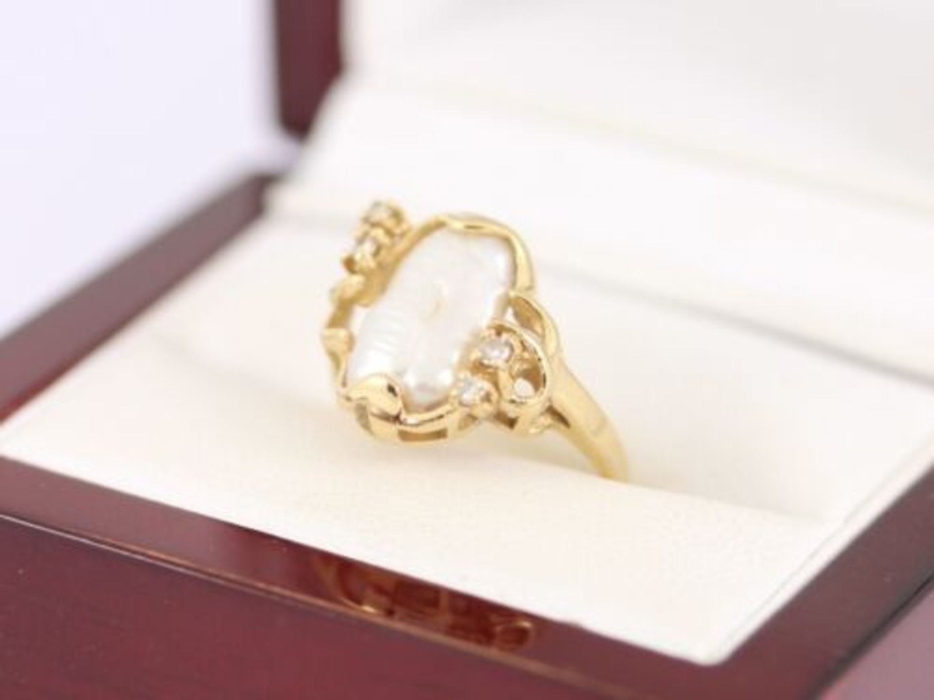 DIAMOND AND BAROQUE PEARL RING 14K GOLD LADIES STUNNING SIZE J 585 3.3G - Image 4 of 4