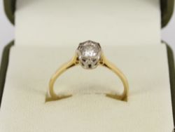 DIAMOND SOLITAIRE RING 18CT GOLD LADIES SIZE S 750 2.8G