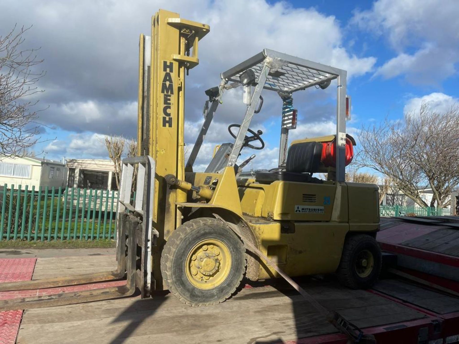 MITSUBISHI 2.5TON FORKLIFT - GAS LPG - 1988 - APPROX : 2000 HRS - FULLY WORKING ORDER