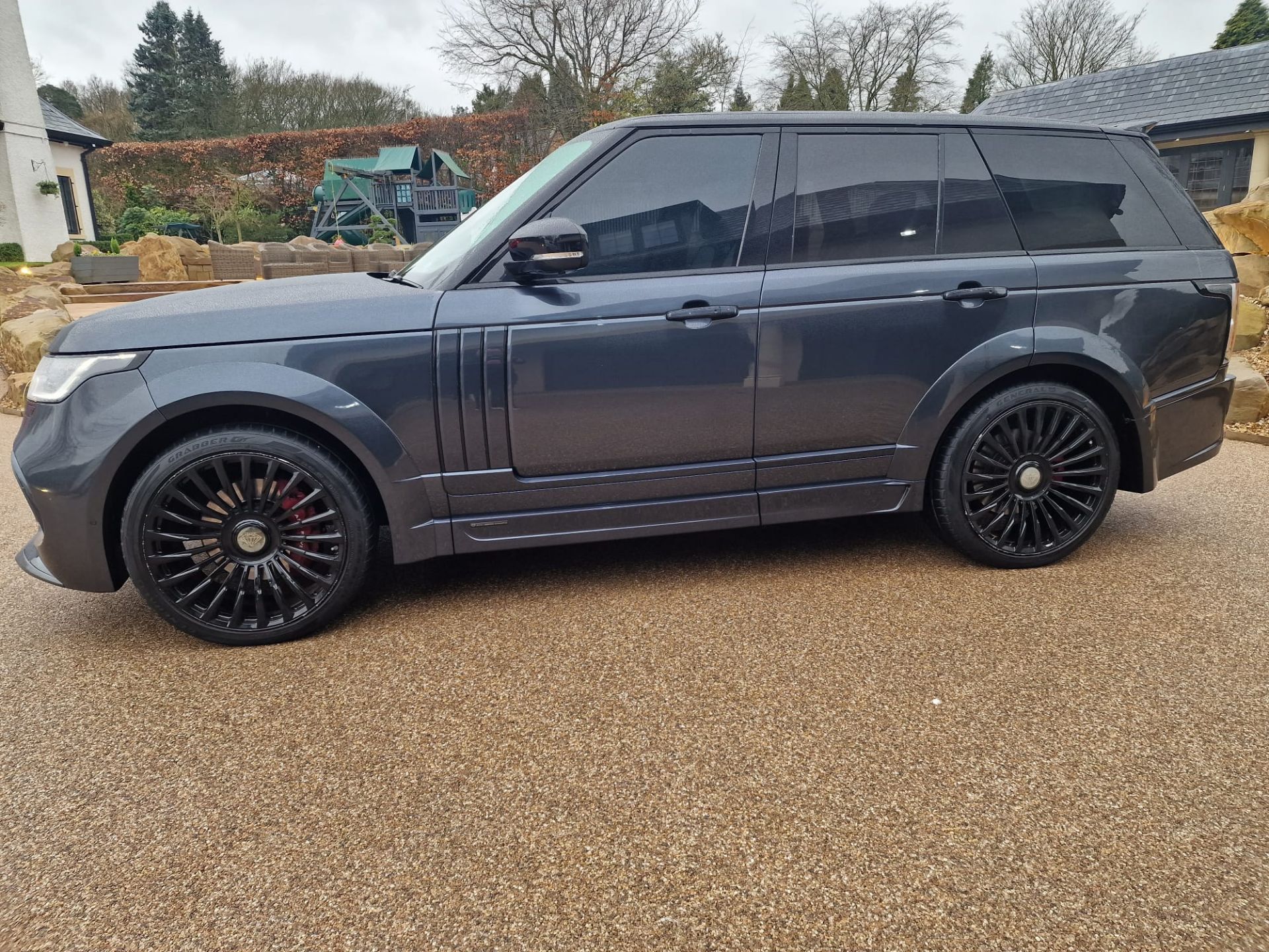 2018/68 RANGE ROVER SV AUTOBIOGRAPHY DYN V8 SC AUTO - £40K WORTH OF ONYX BODY KIT AND CONVERSION - Image 10 of 77