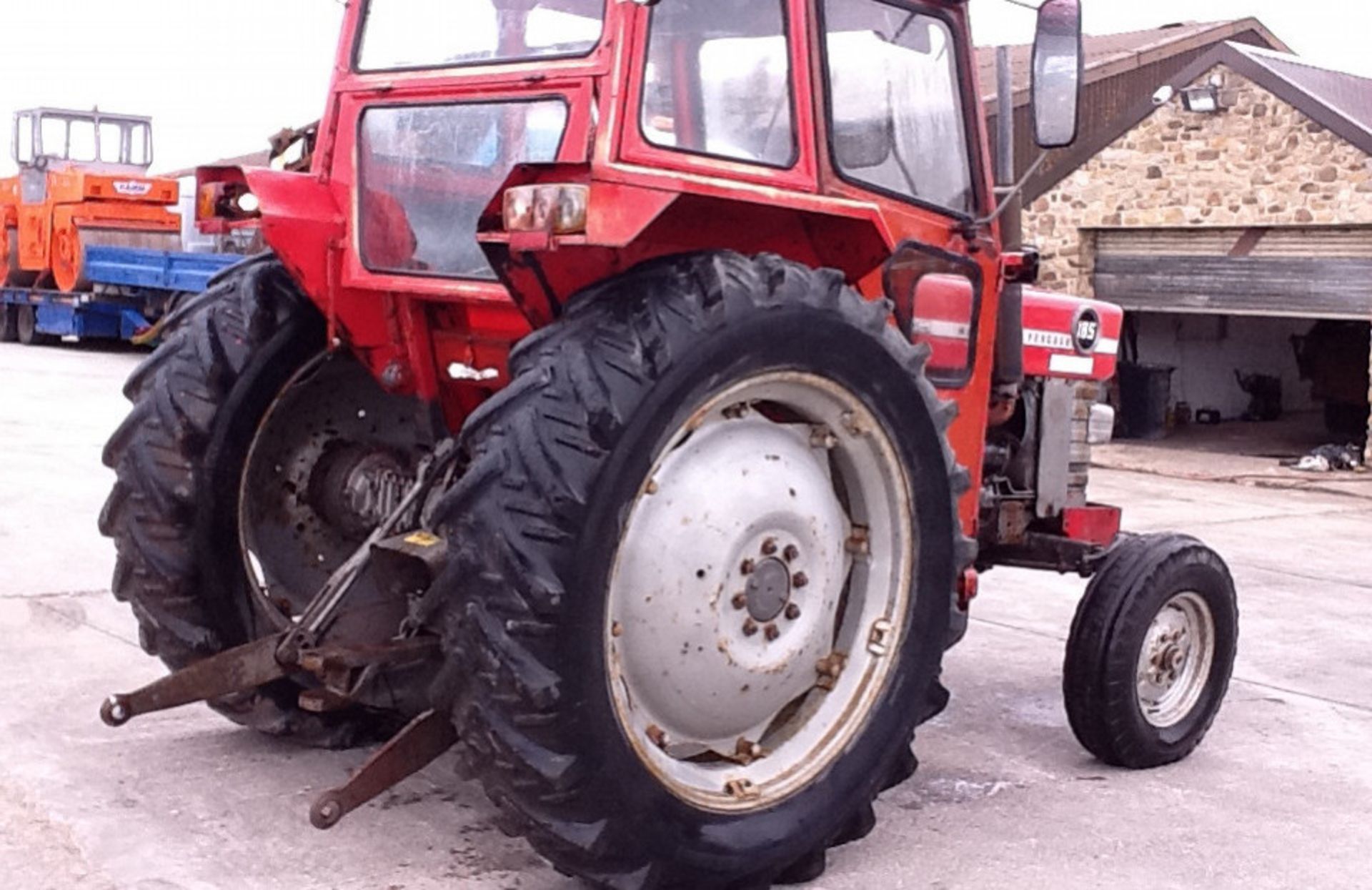 MASSEY FERGUSON 185 2 WD AG TRACTOR - Image 2 of 4