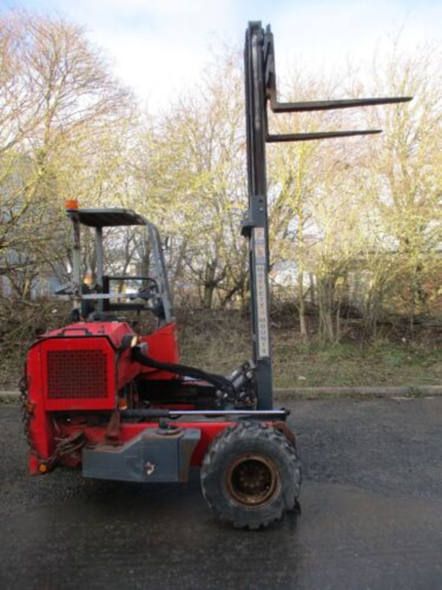 MOFFETT MOUNTY M2003 FORK LIFT FORKLIFT TRUCK MOUNTED 2 TON 3WD DELIVERY ARANGED - Image 3 of 11