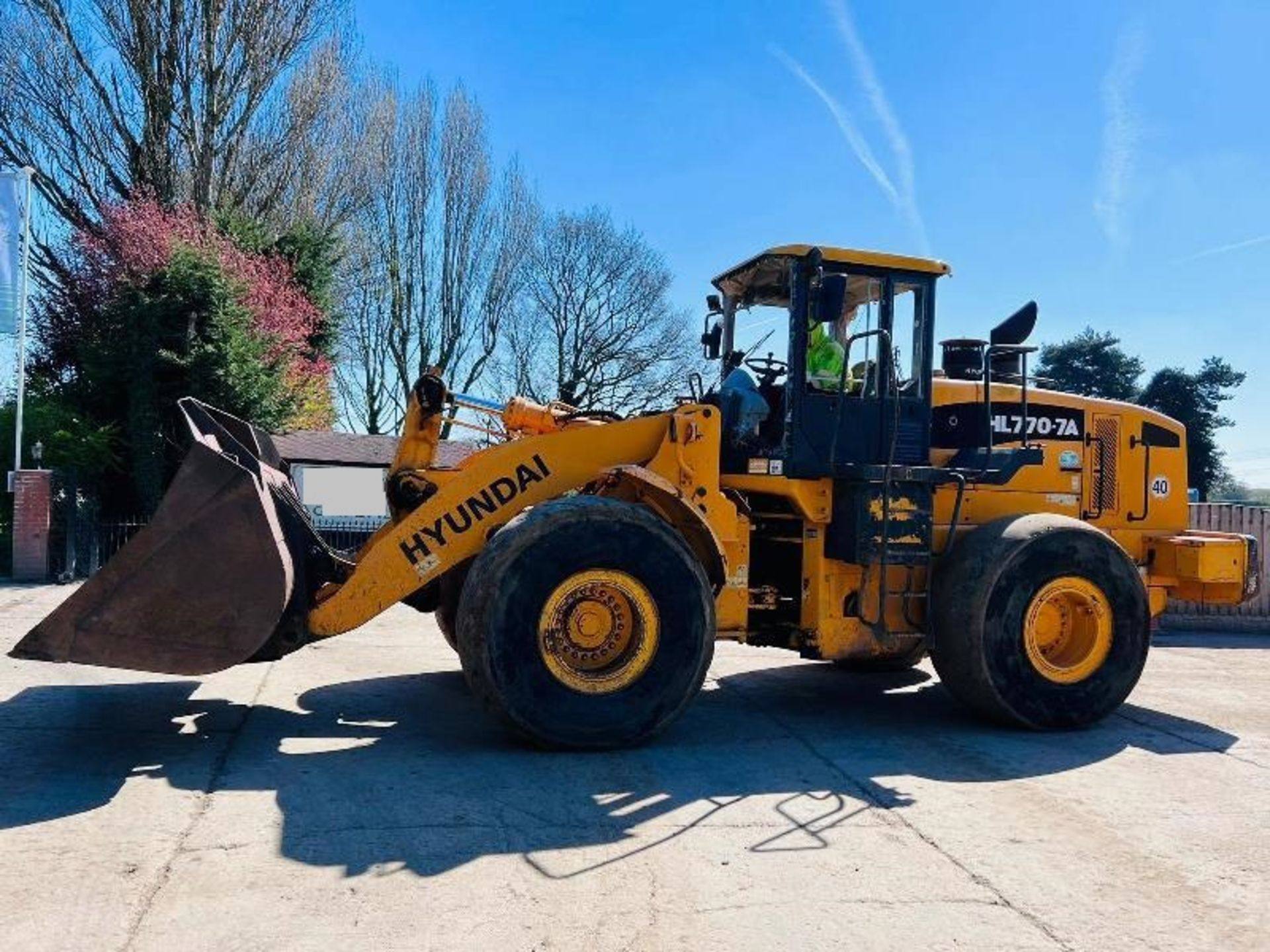 HYUNDIA HL770-7A 4WD LOADING SHOVEL *YEAR 2008* C/W BUCKET