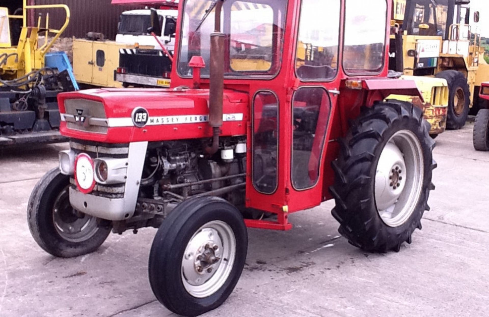 MASSEY FERGUSON 185 2 WD AG TRACTOR - Image 4 of 4