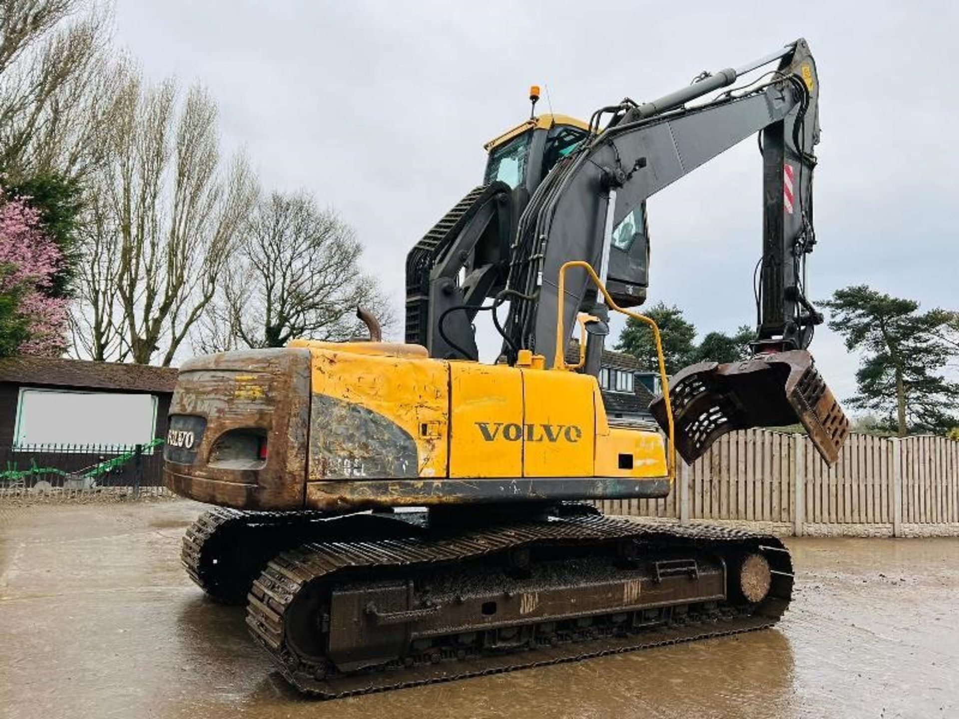 VOLVO EC210L HIGH RISE CABIN EXCAVATOR *YEAR 2008* C/W SELECTOR GRAB - Image 8 of 18