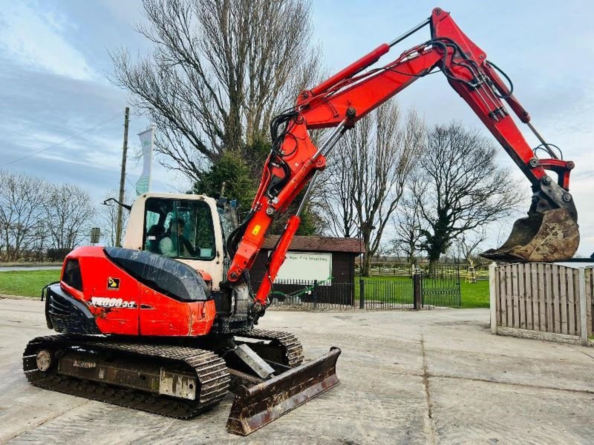 KUBOTA KX080-3 EXCAVATOR *YEAR 2013, ZERO SWING * C/W THREE PEACE BOOM - Image 4 of 16