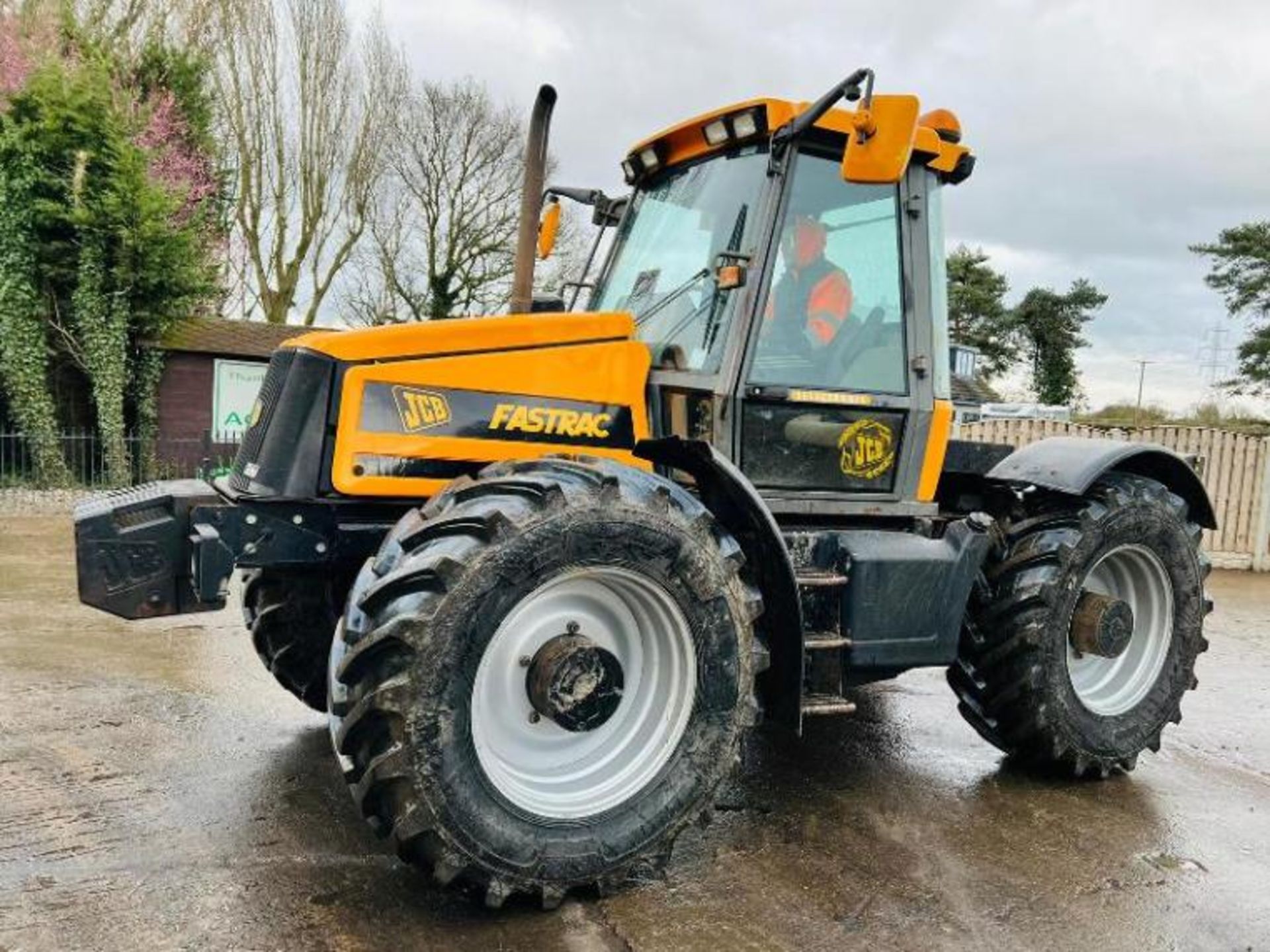 JCB 1115 FASTRAC 4WD TURBO C/W FRONT WEIGHTS - Image 16 of 20