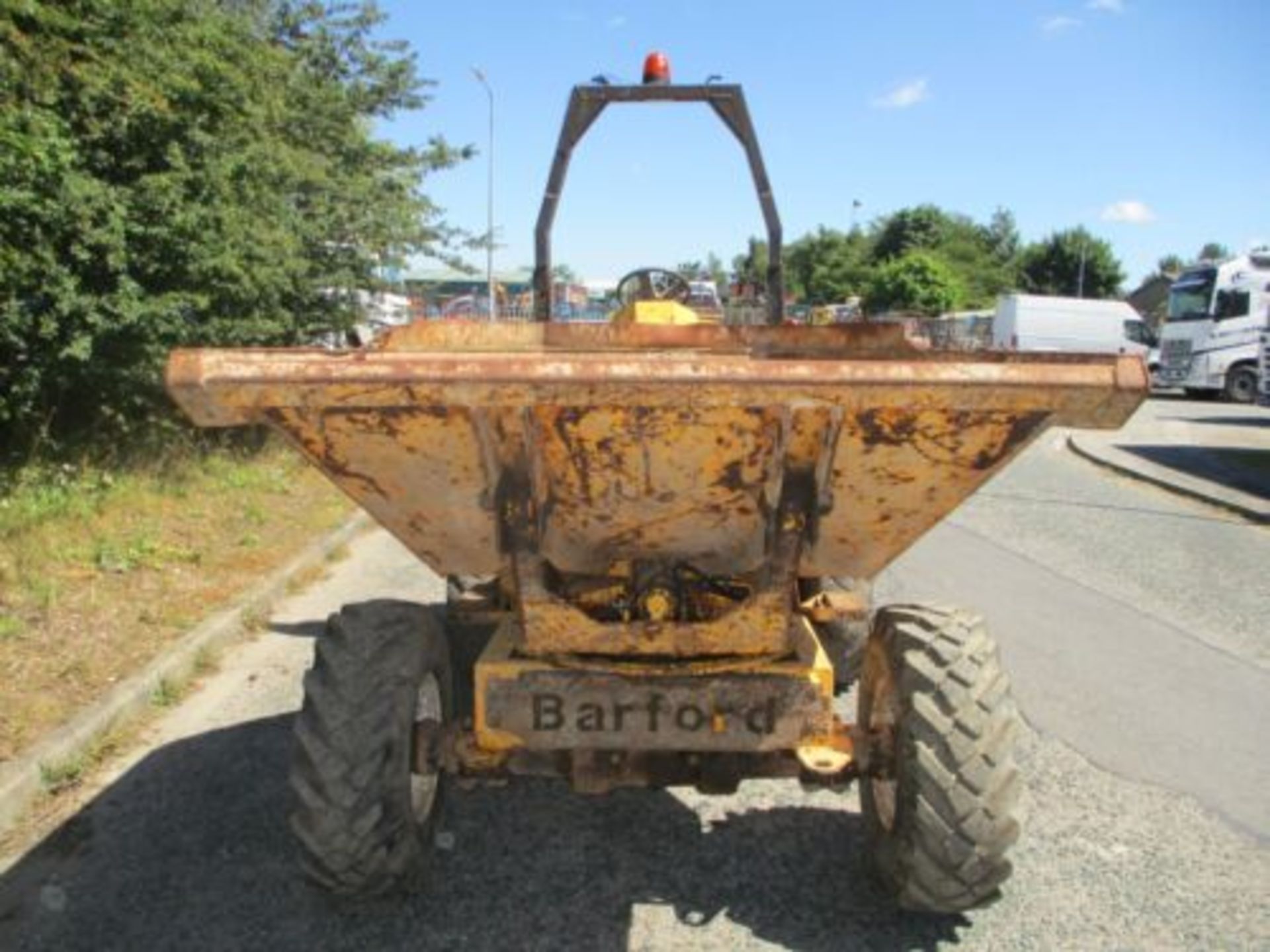 BARFORD SXR3000 3 TON SWIVEL SKIP DUMPER TEREX BENFORD DELIVERY THWAITES - Image 8 of 10