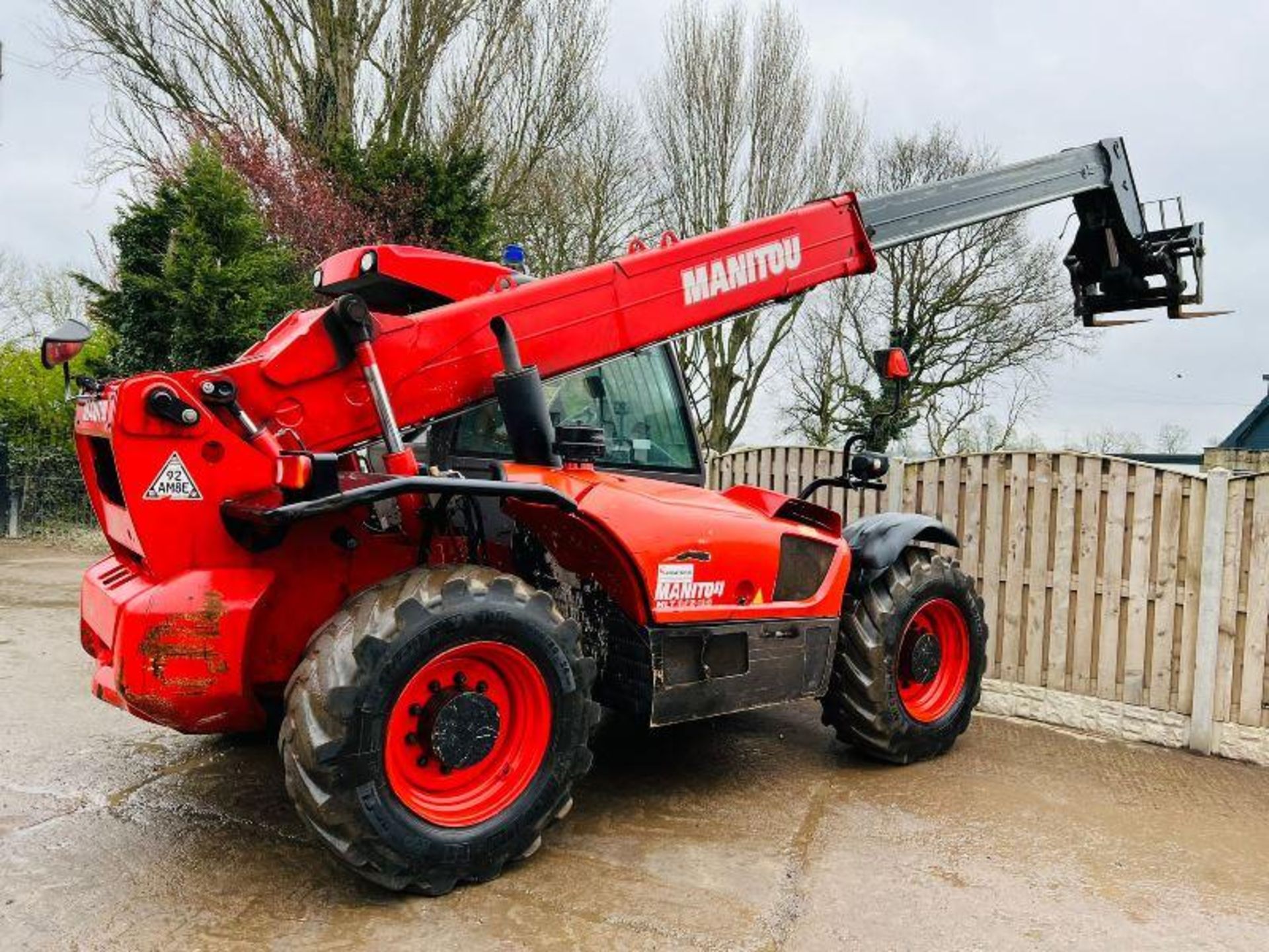 MANITOU MLT845-120 4WD TELEHANDLER *YEAR 2015* C/W PALLET TINES - Image 17 of 19