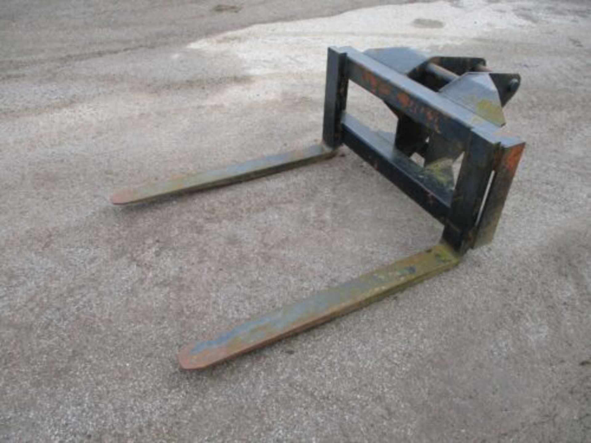 FORK LIFT TINES FORKS FORKLIFT FOR DIGGER EXCAVATOR BACKHOE 3CX 50MM PINS - Image 3 of 4