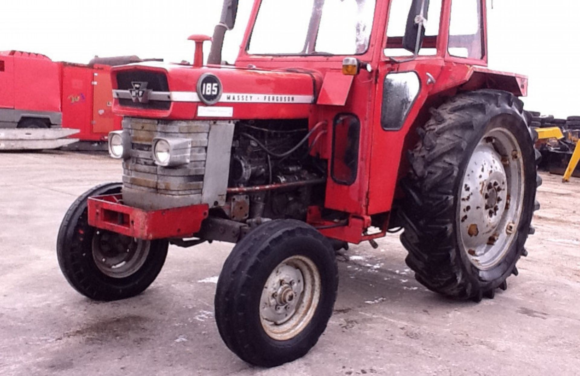 MASSEY FERGUSON 185 2 WD AG TRACTOR