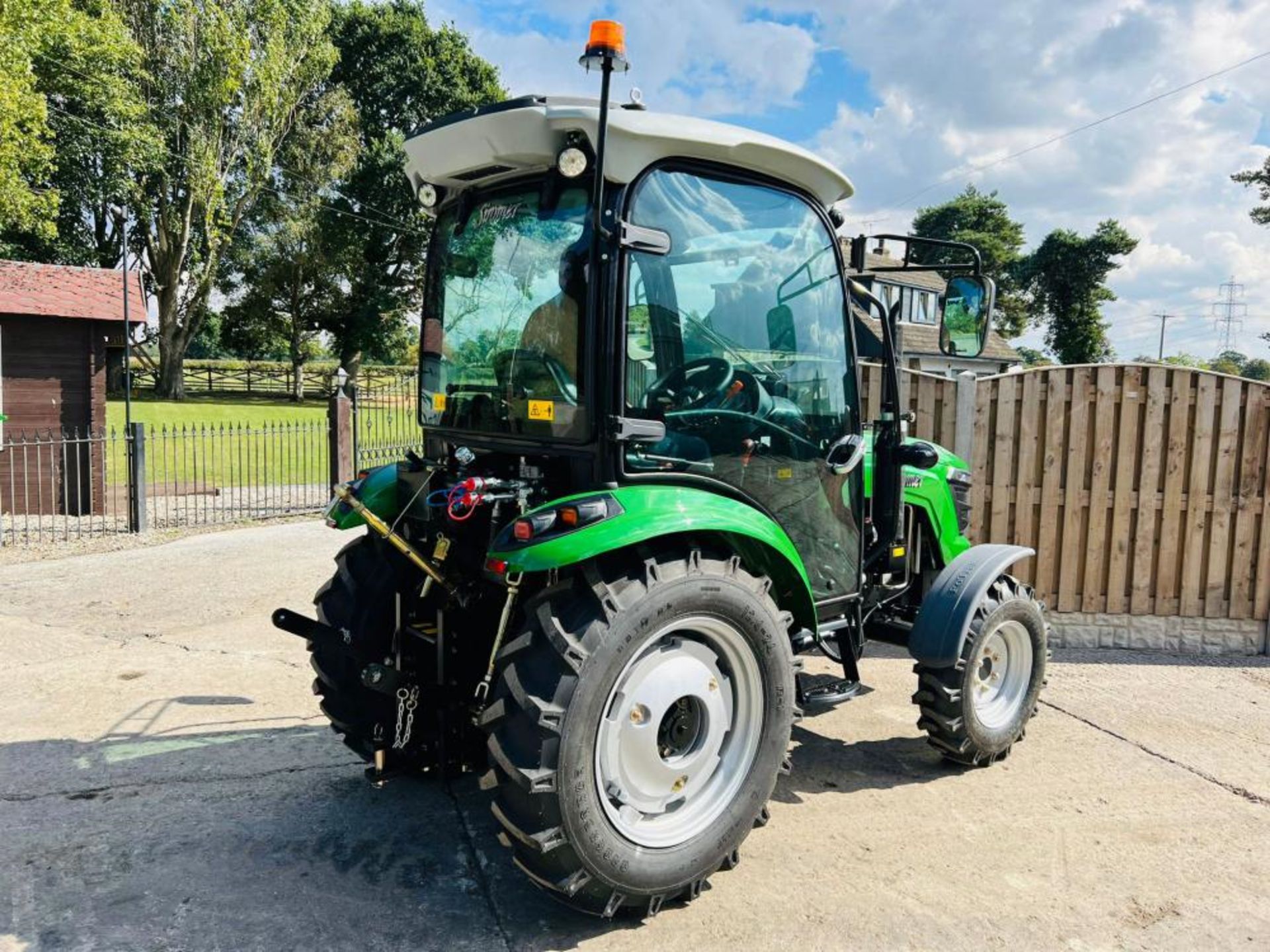 ** BRAND NEW SIROMER 404 4WD TRACTOR WITH SYNCHRO CAB YEAR 2023 ** - Image 12 of 17