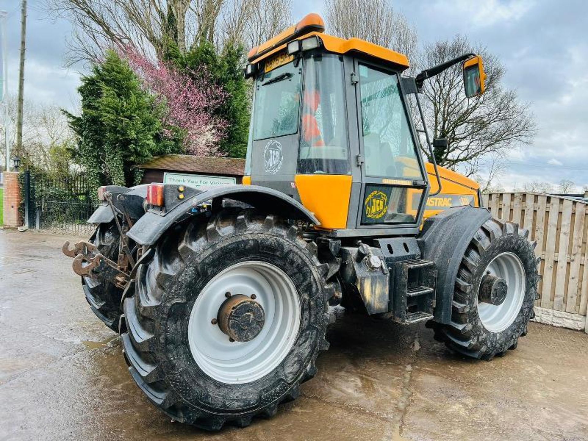 JCB 1115 FASTRAC 4WD TURBO C/W FRONT WEIGHTS - Image 7 of 20