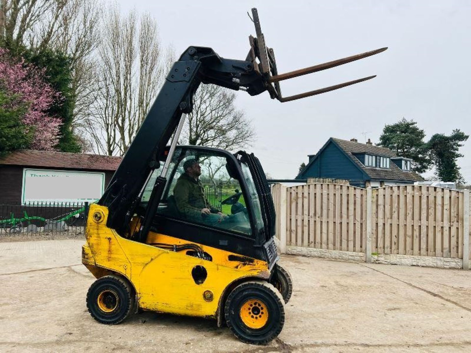 JCB TLT25D TELETRUCK * YEAR 2010 * C/W PALLET TINES & SIDE SHIFT - Image 17 of 19