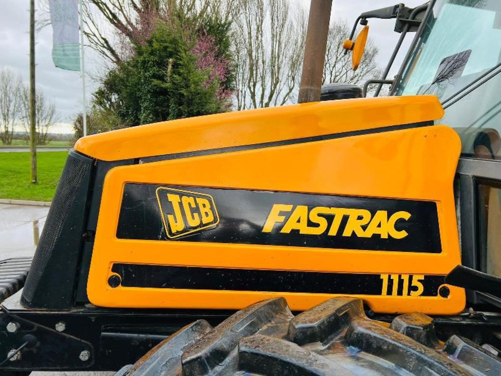 JCB 1115 FASTRAC 4WD TURBO C/W FRONT WEIGHTS - Image 5 of 20