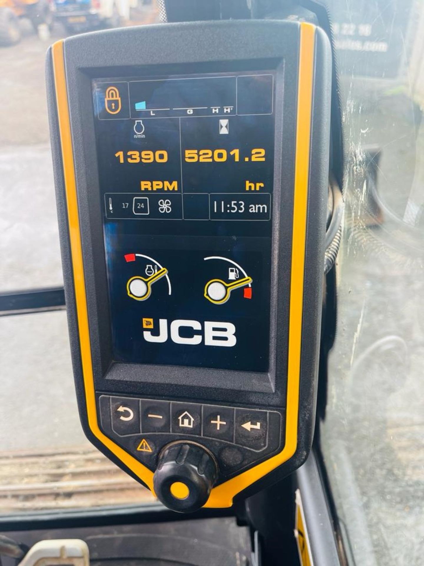 JCB JS131 LC PLUS 2017 5201 HOURS CODED START AIR CON BOXING RING - Image 8 of 17