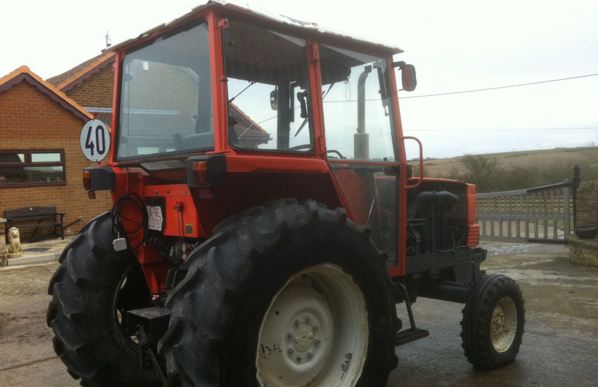 KUBOTA 70 HP 4×2 AG TRACTOR - Image 6 of 7