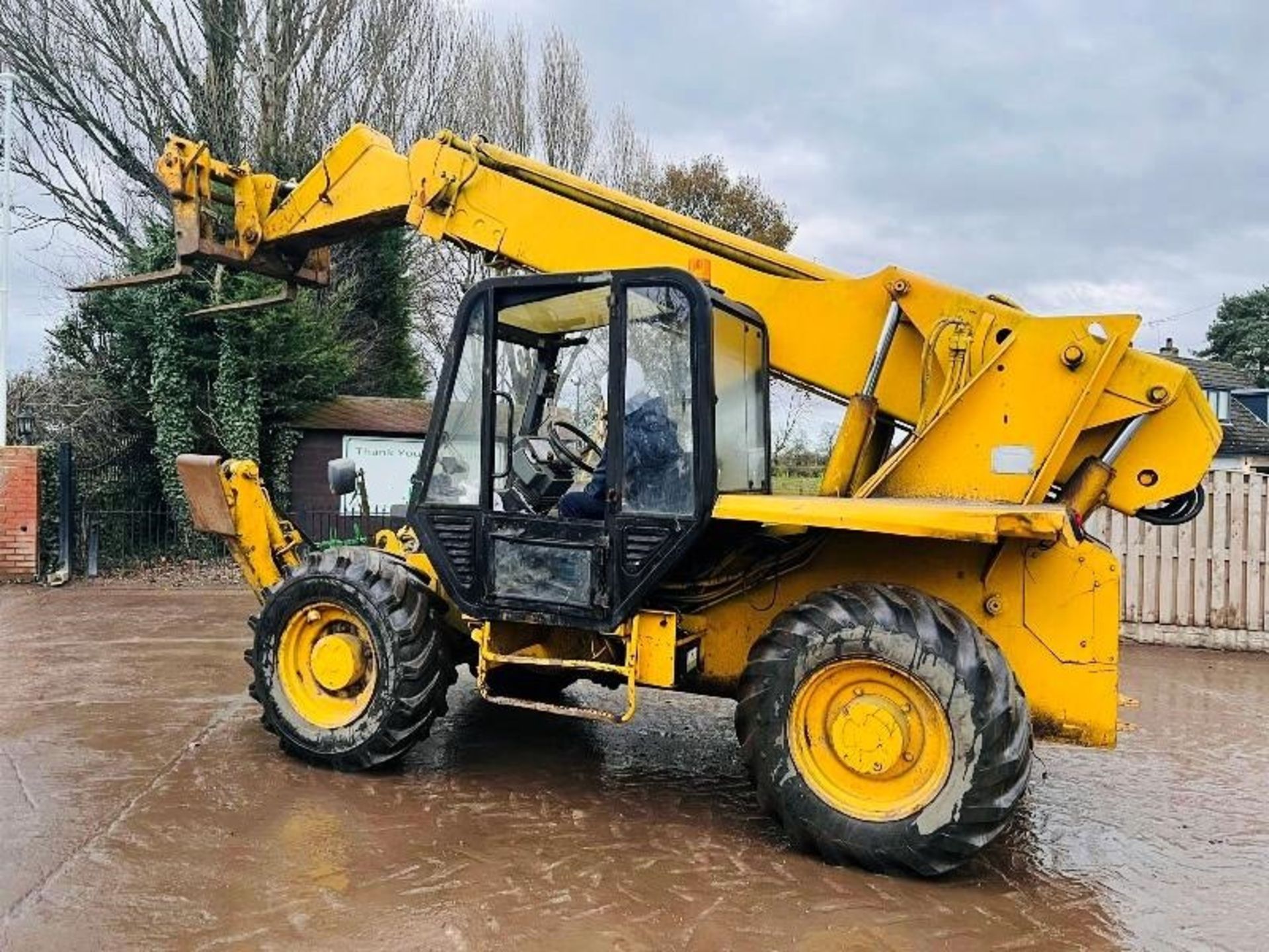 JCB 530-125 4WD TELEHANDLER * 12.5 METER REACH * C/W PALLET TINES - Image 13 of 15