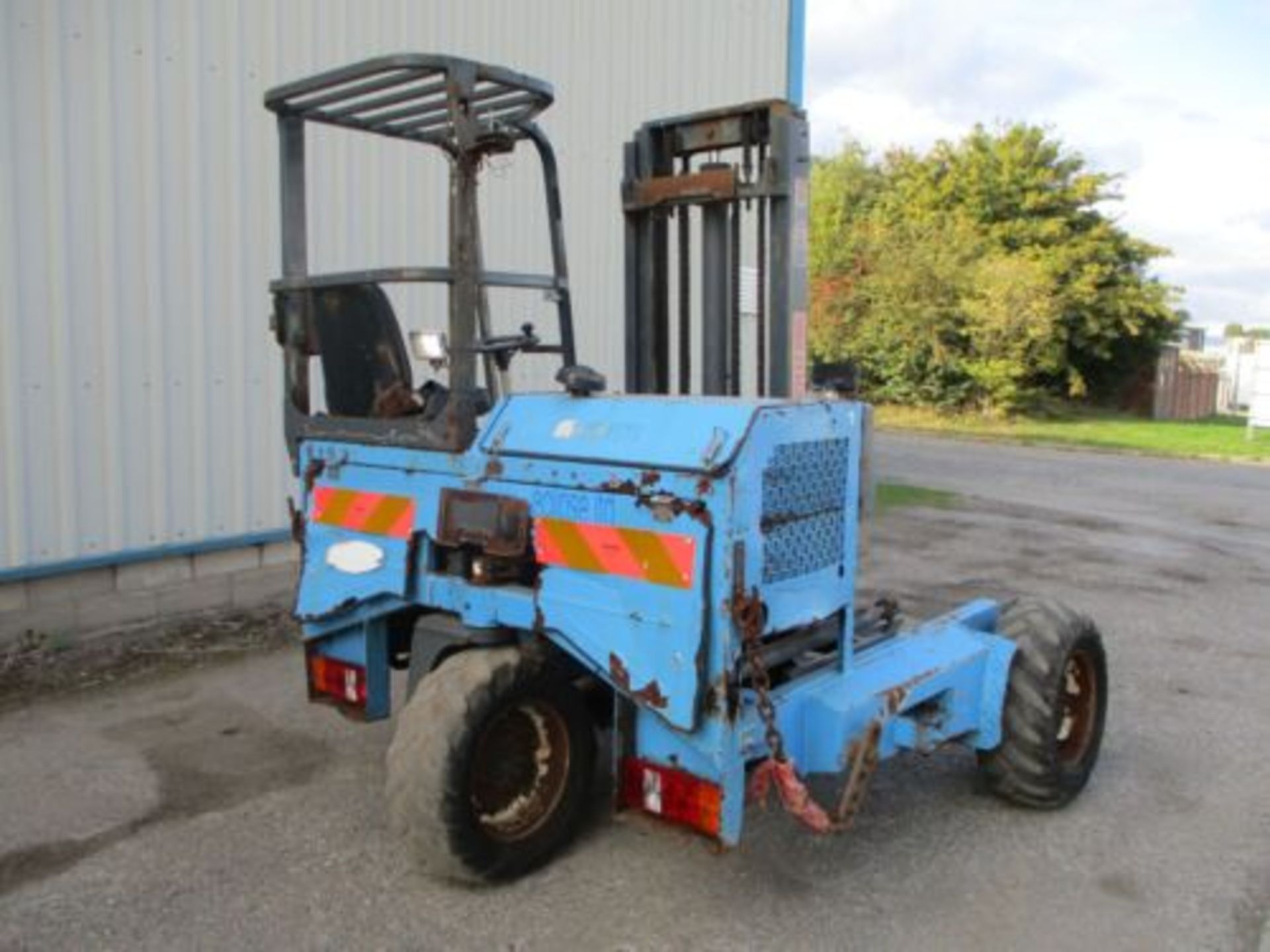 MOFFETT MOUNTY M2403W4W FORK LIFT FORKLIFT 4 WAY SIDE LOADER COMBI LIFT TRUCK - Image 7 of 13