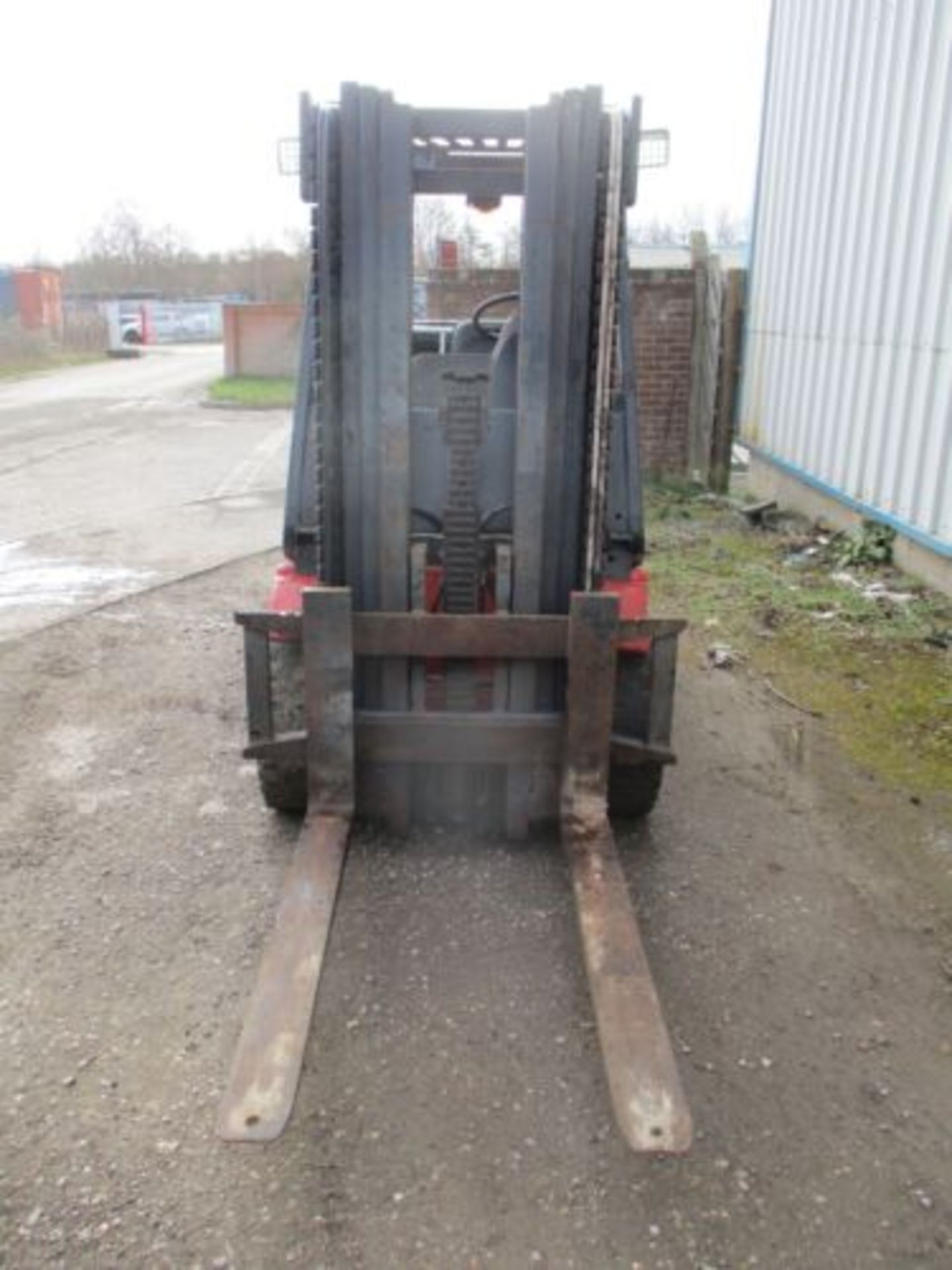 LINDE H20 FORK LIFT FORKLIFT TRUCK STACKER 2 TON DELVERY CONTAINER TRIPLE MAST - Image 10 of 14