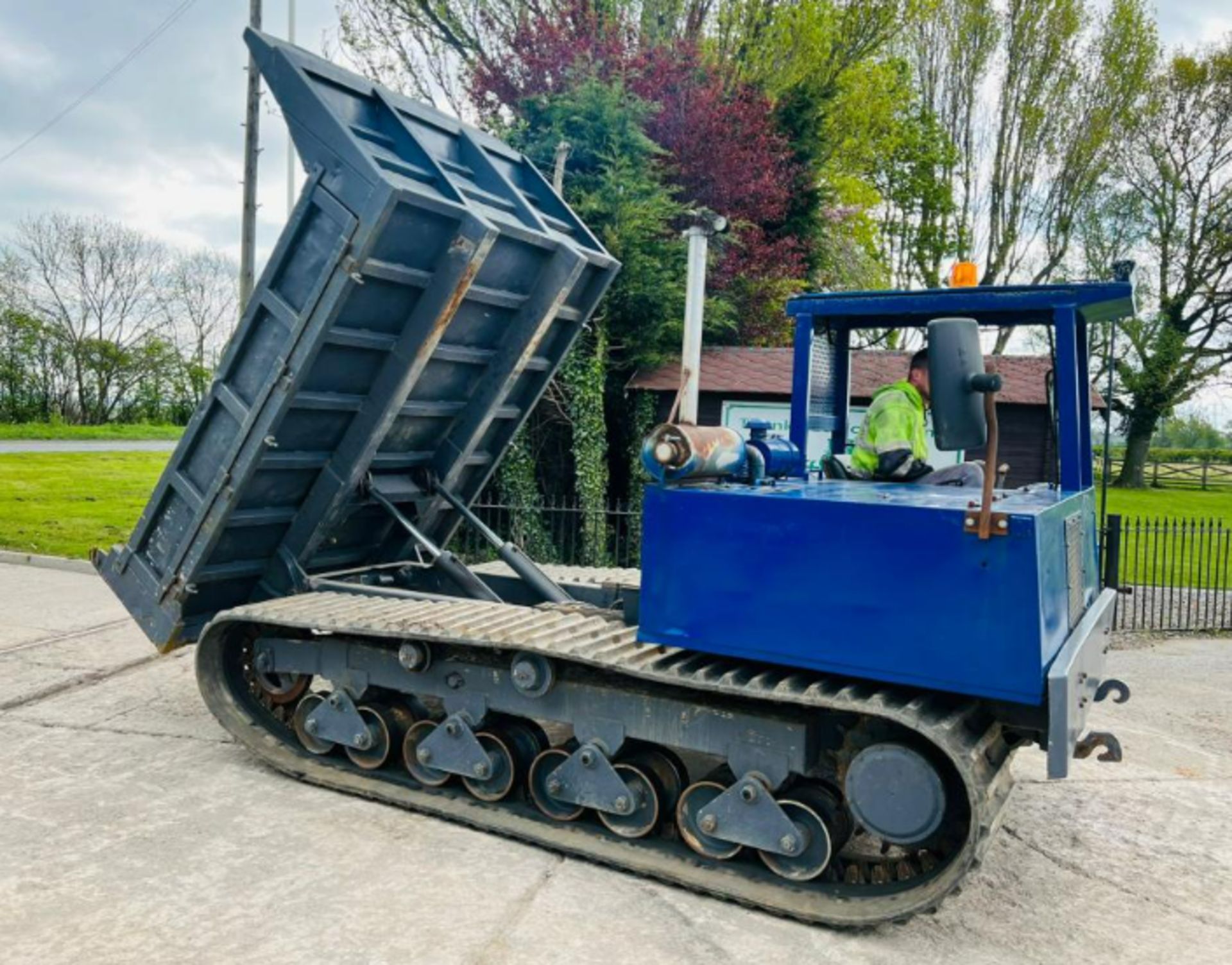 MOROOKA MST700 TRACKED DUMPER C/W HYDRAULIC TIP - Image 17 of 20