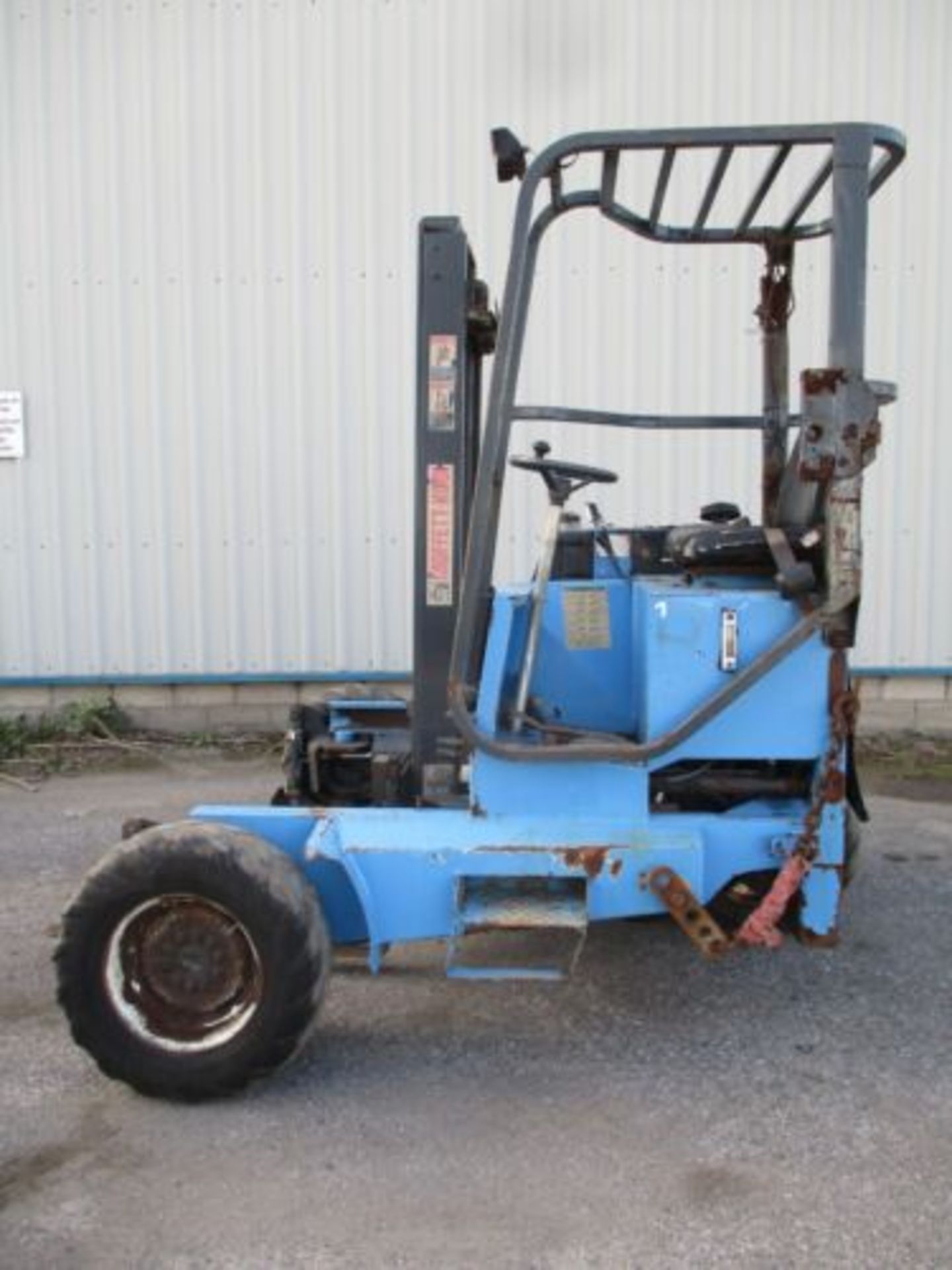 MOFFETT MOUNTY M2403W4W FORK LIFT FORKLIFT 4 WAY SIDE LOADER COMBI LIFT TRUCK - Image 3 of 13