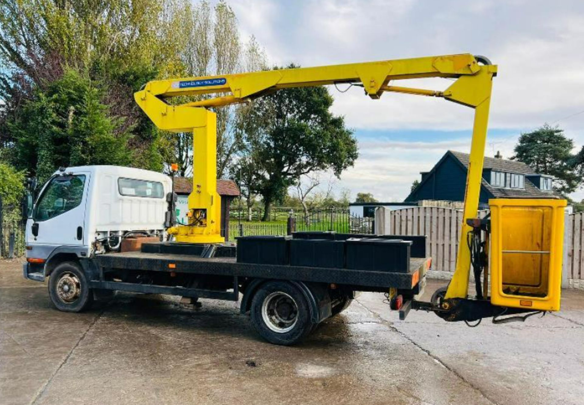 MITSUBISHI CANTER 4X2 LORRY C/W SIMON BOOM LIFT ARIEL PLATFROM - Image 3 of 14