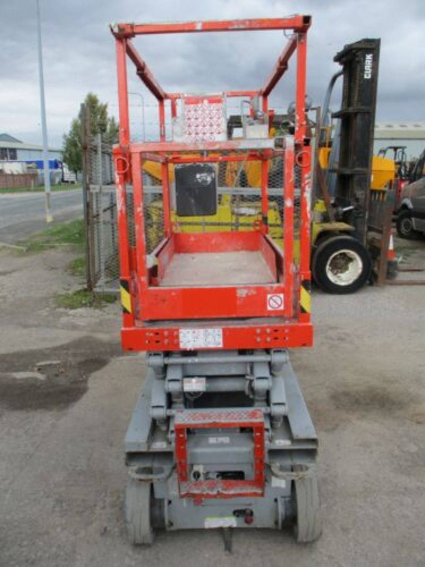 2010 SKYJACK SJ3219 SCISSOR LIFT ACCESS PLATFORM CHERRY PICKER GENIE 1932 DELIVE - Image 5 of 7