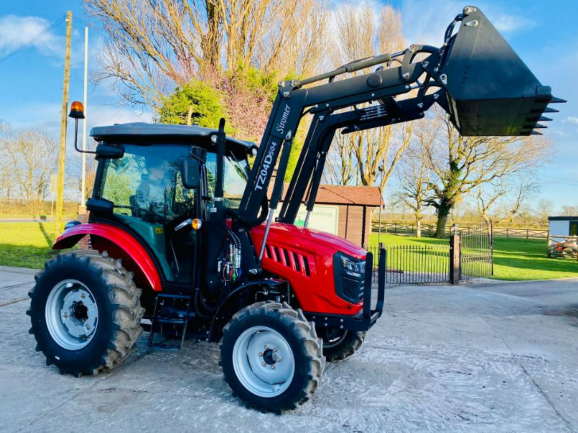 BRAND NEW SIROMER 504 4WD TRACTOR * YEAR 2023 * WITH SYNCHRO CAB AND LOADER - Image 3 of 15