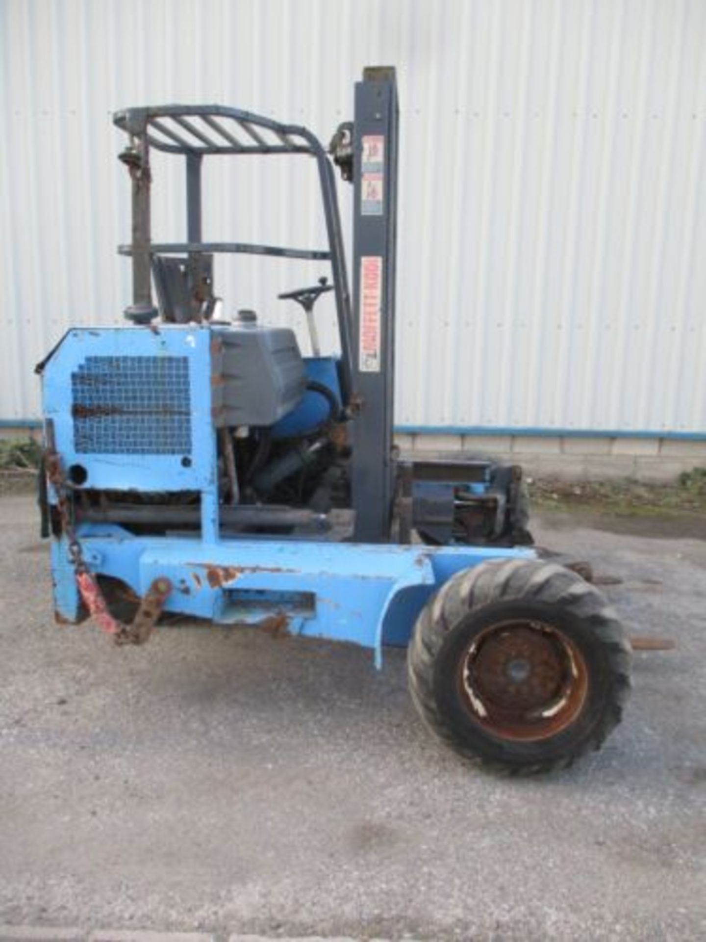 MOFFETT MOUNTY M2403W4W FORK LIFT FORKLIFT 4 WAY SIDE LOADER COMBI LIFT TRUCK - Image 9 of 13