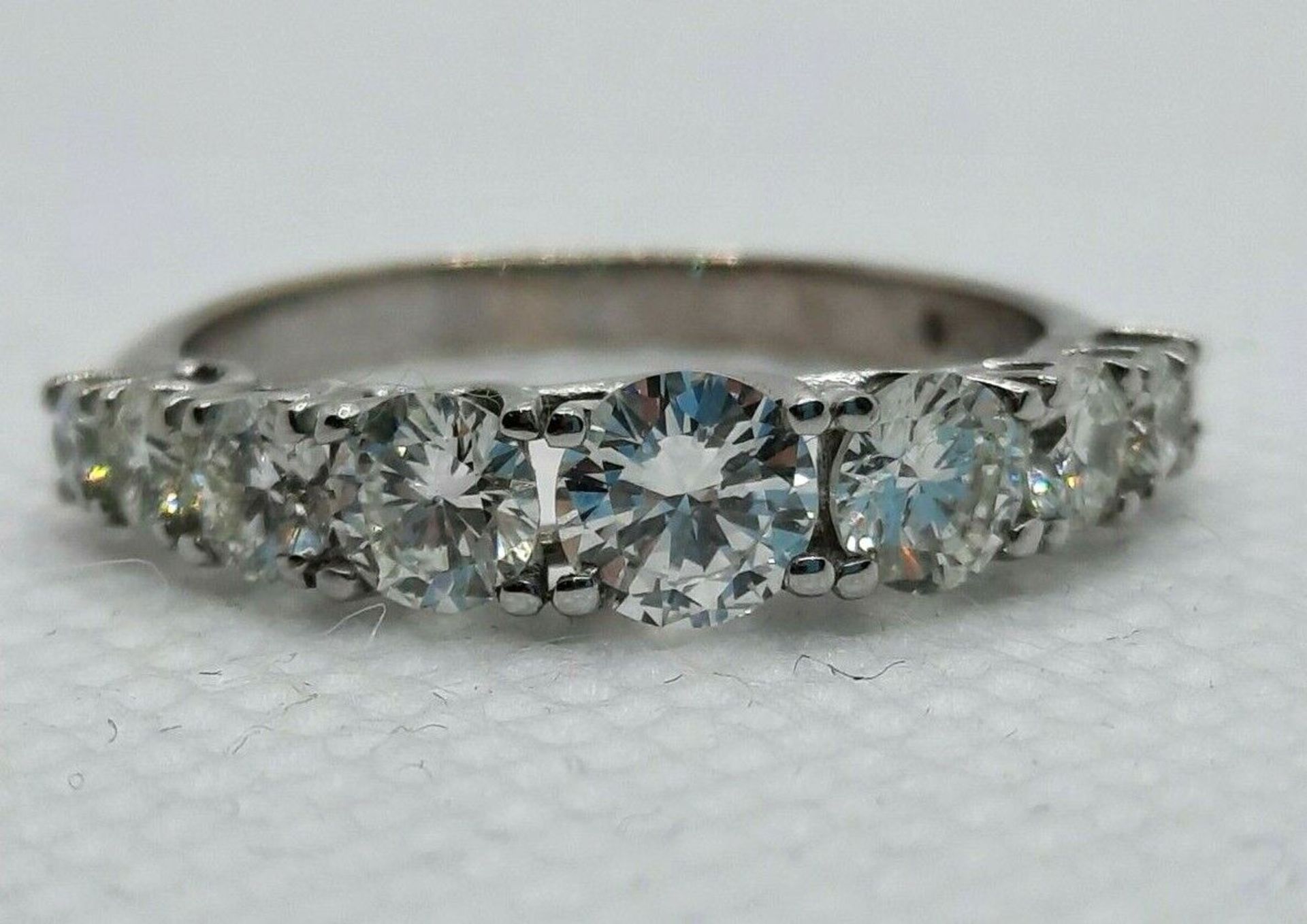 9 STONE 1.32 KARAT DIAMOND HALF ETERNITY RING/WHITE GOLD - Image 2 of 5