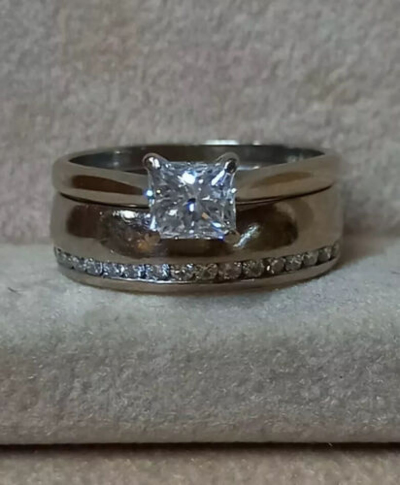 PRINCESS CUT DIAMOND RING/DIAMOND WEDDING BAND (SET) WHITE GOLD