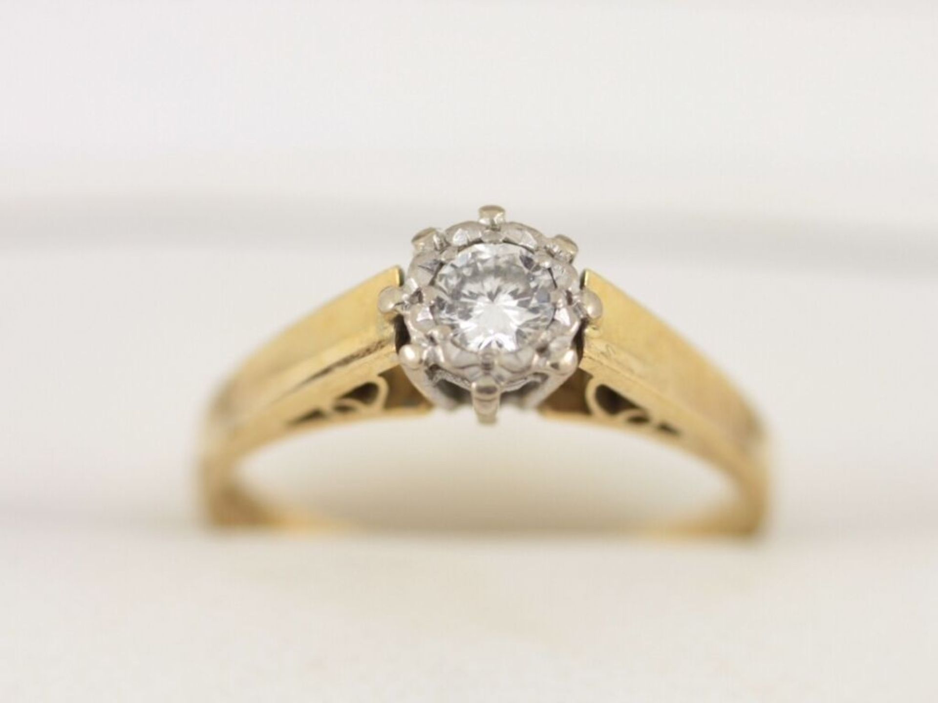 EXCEPTIONAL DIAMOND SOLITAIRE RING 18CT GOLD LADIES SIZE M 1/2 750 3.5G B1