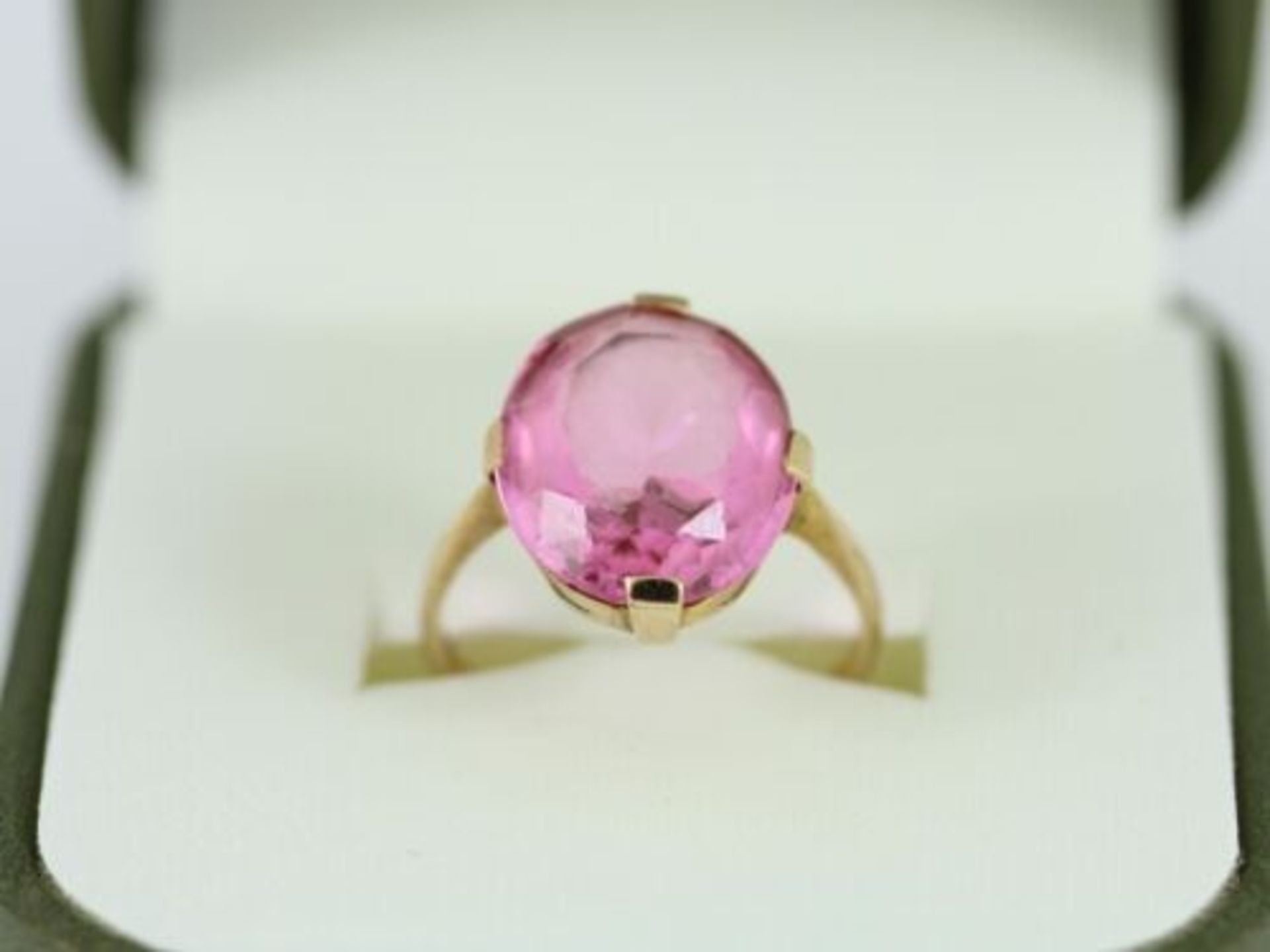 PINK GLASS SOLITAIRE RING 9CT GOLD LADIES SIZE K 1/2 375 3.1G CZ51 - Image 2 of 4