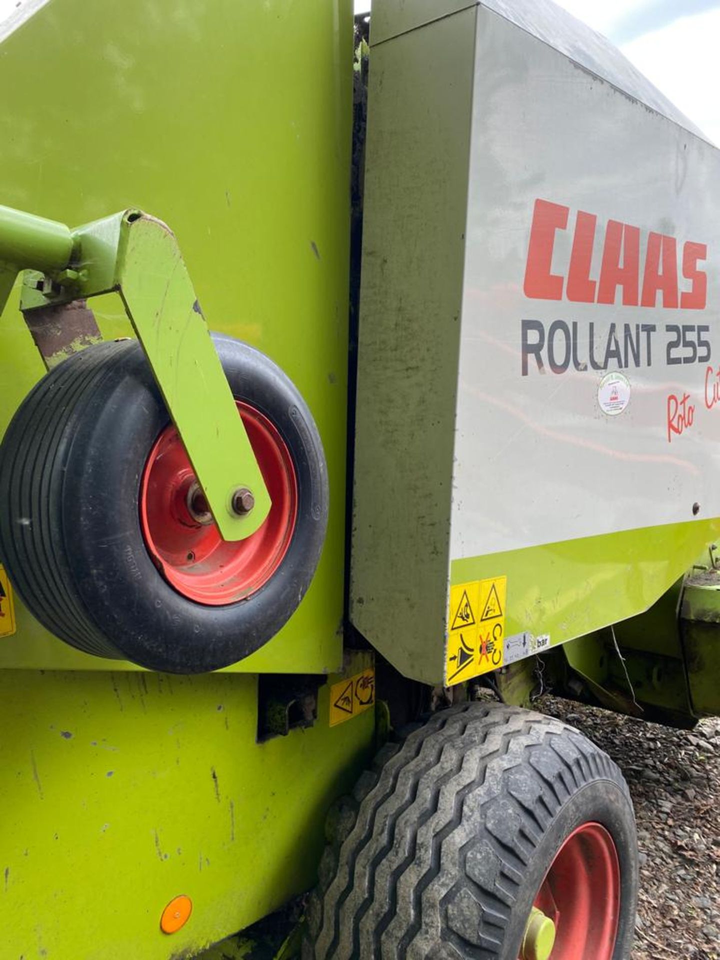 CLAAS ROLLANT 255 ROTO CUT ROUND BALER - Image 6 of 9