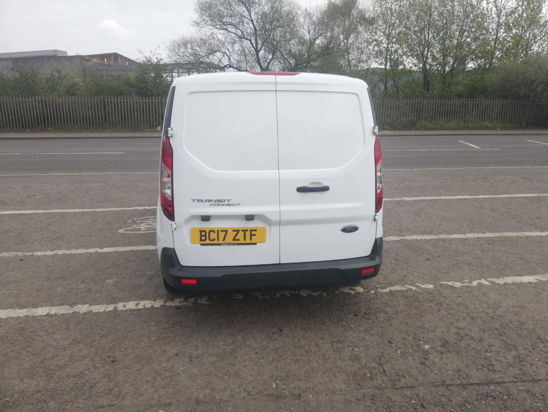 2017 17 FORD TRANSIT CONNECT PANEL VAN - EURO 6 - 145K MILES - PLY LINED. - Image 6 of 10