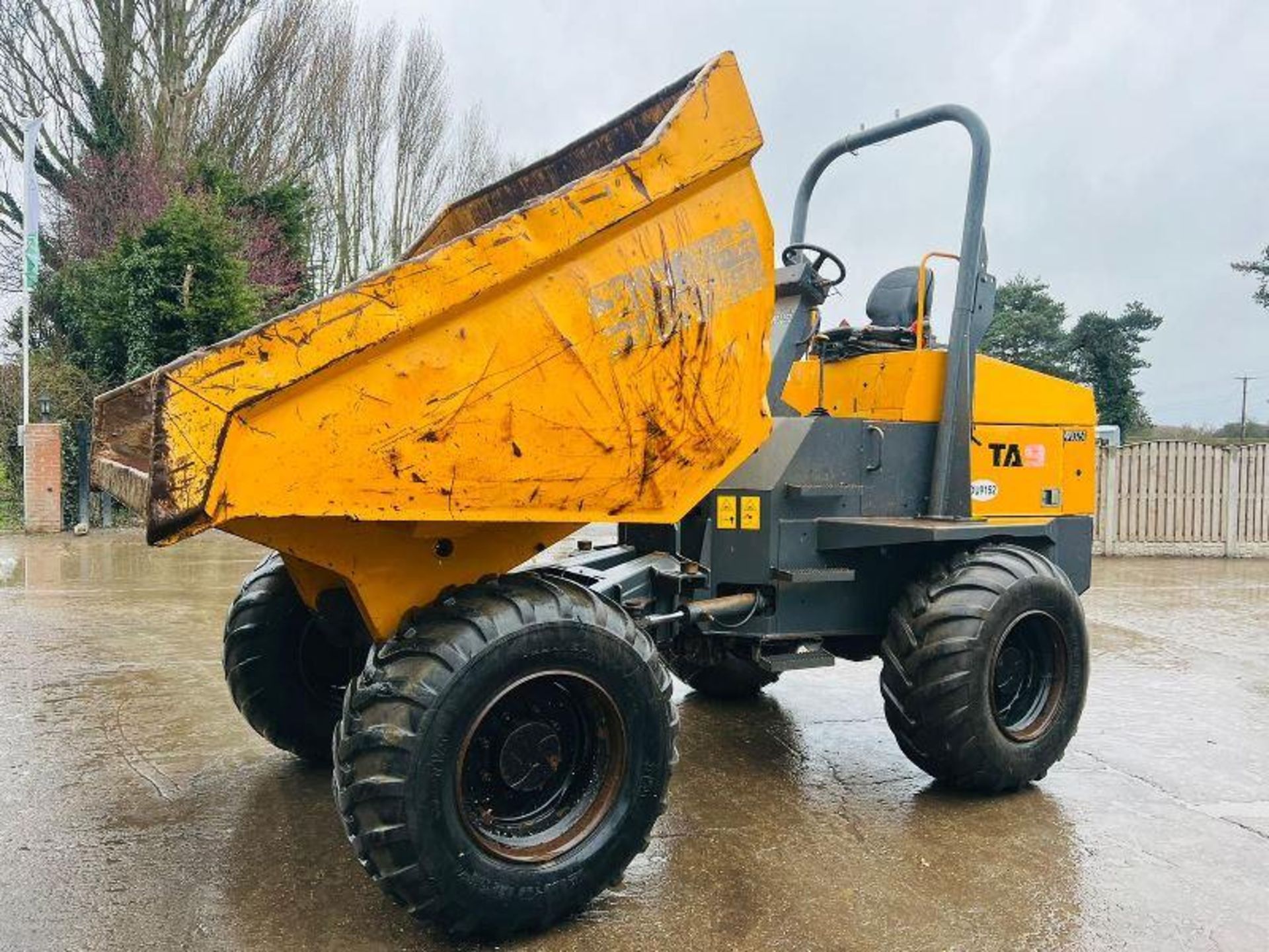 TEREX TA9 4WD DUMPER * YEAR 2015 , 3220 HOURS * C/W ROLE BAR - Image 7 of 12