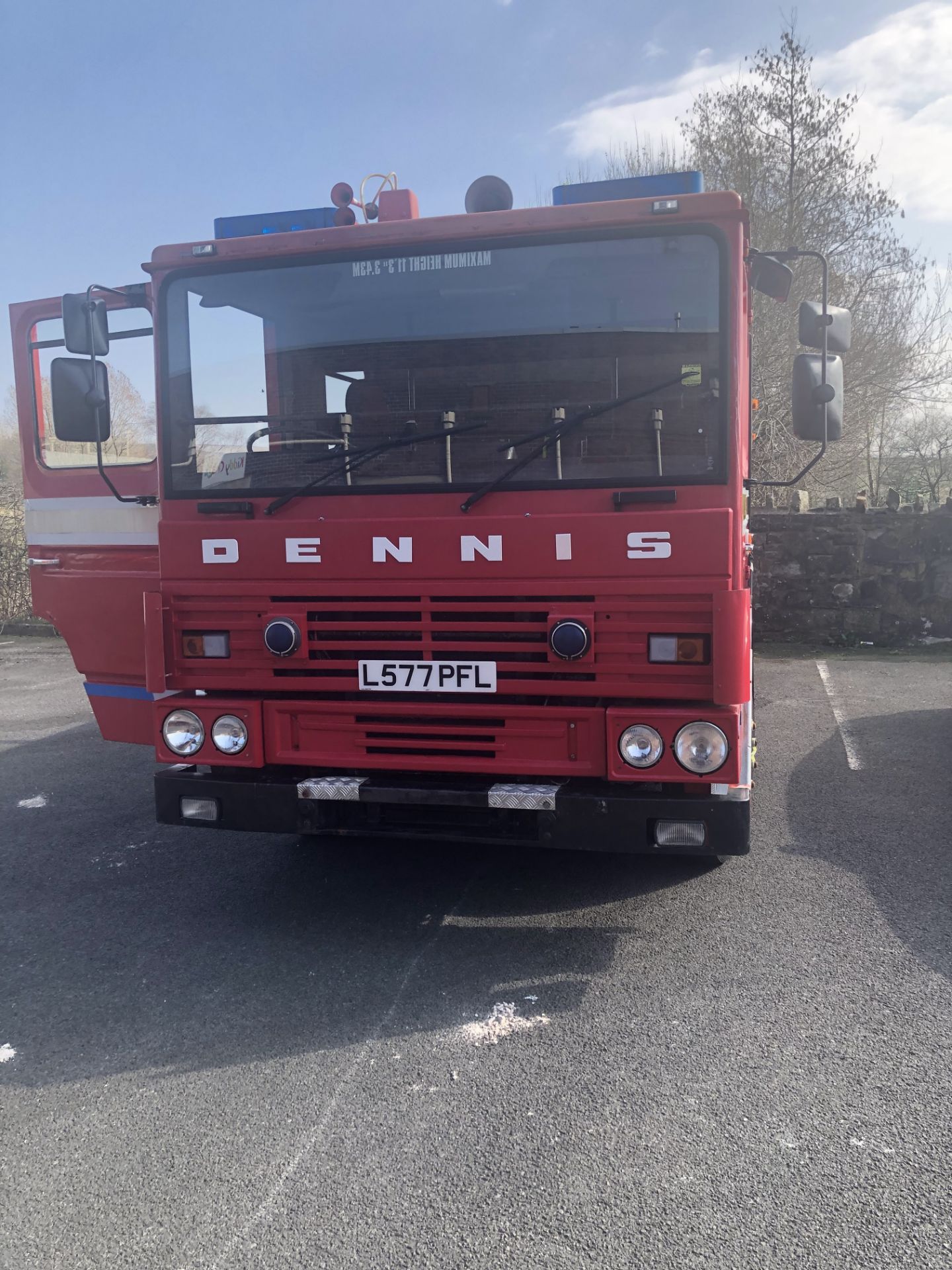 DENNIS FIRE ENGINE TRUCK - Image 2 of 9