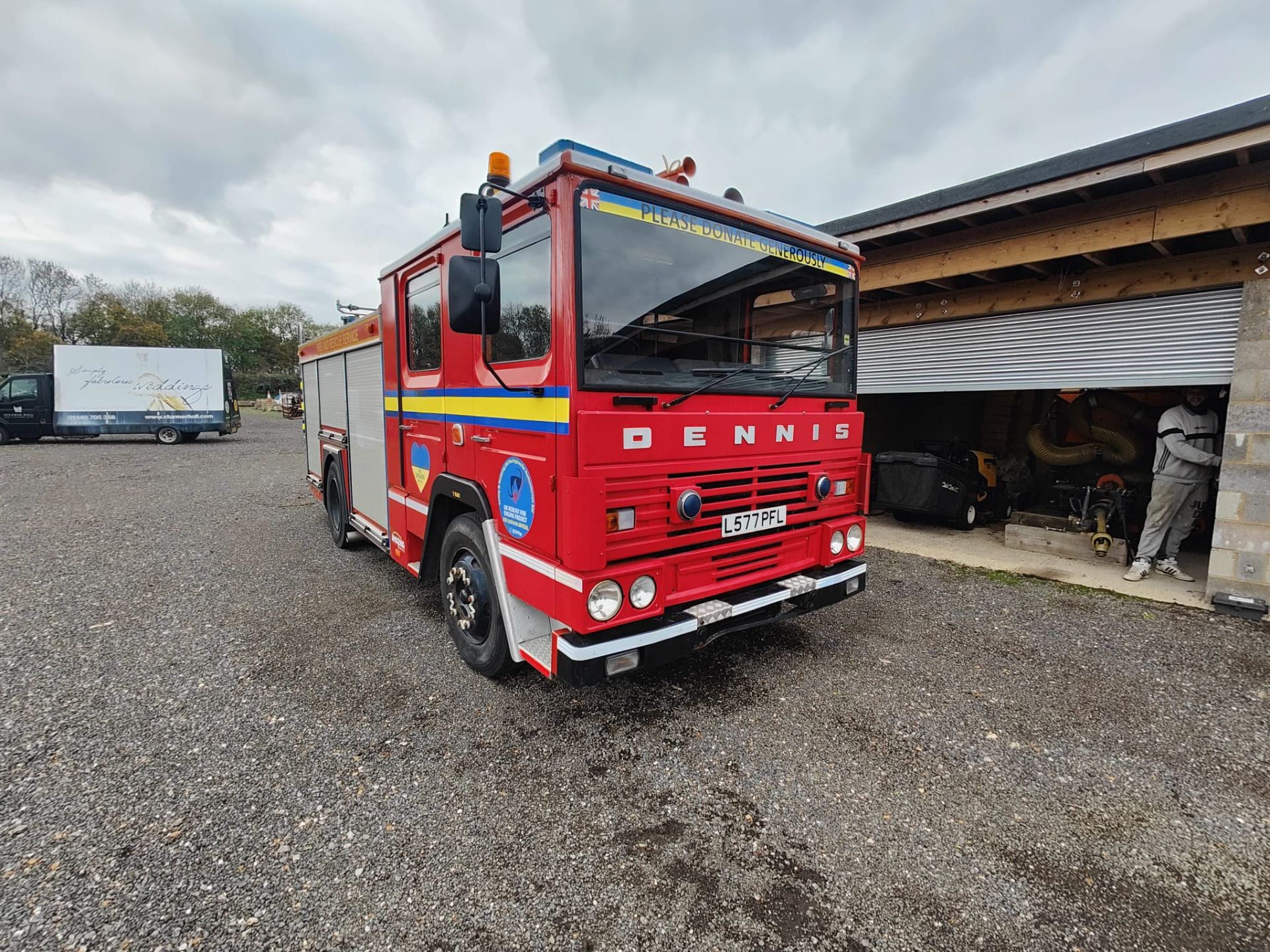 DENNIS FIRE ENGINE TRUCK - Image 9 of 9