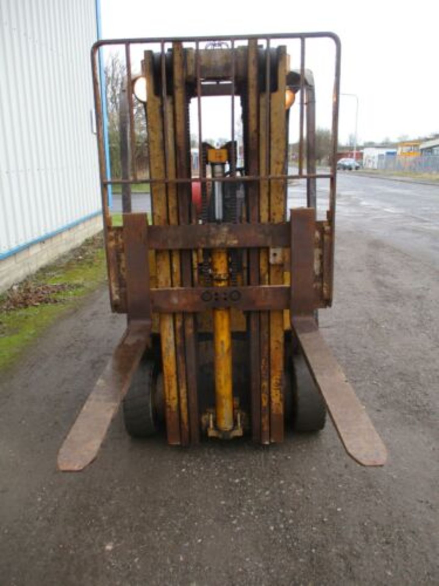 CAT CATERPILLAR V35D FORK LIFT FORKLIFT TRUCK STACKER CONTAINER SPEC TRIPLE MAST - Image 9 of 11