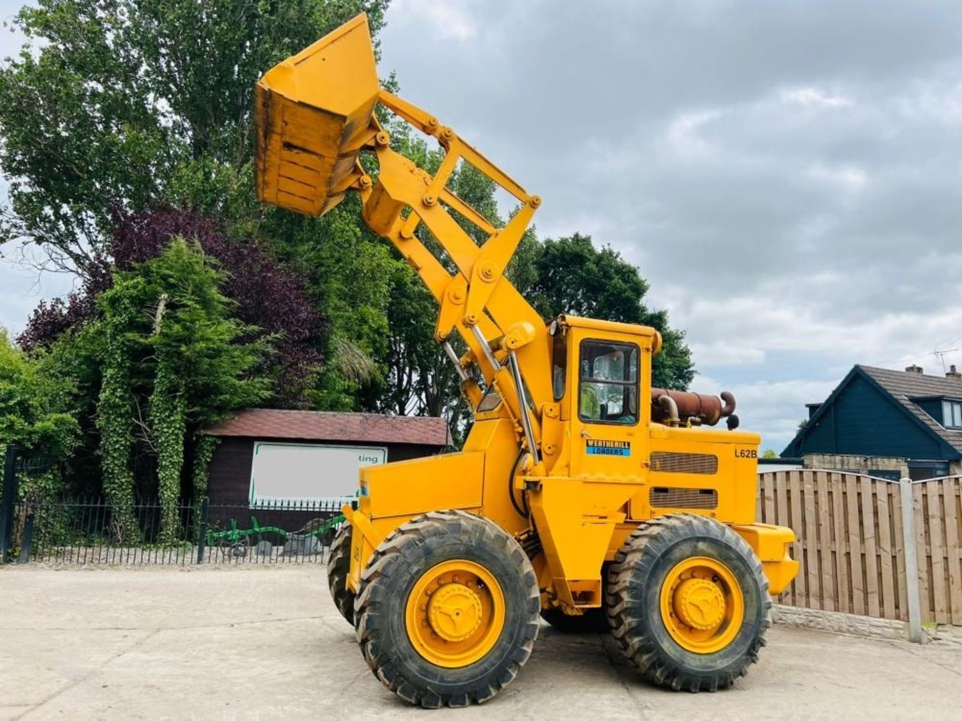 WEATHERILL L62B-11-690 4WD LOADING SHOVEL C/W BUCKET *CHOICE OF TWO* - Image 8 of 13