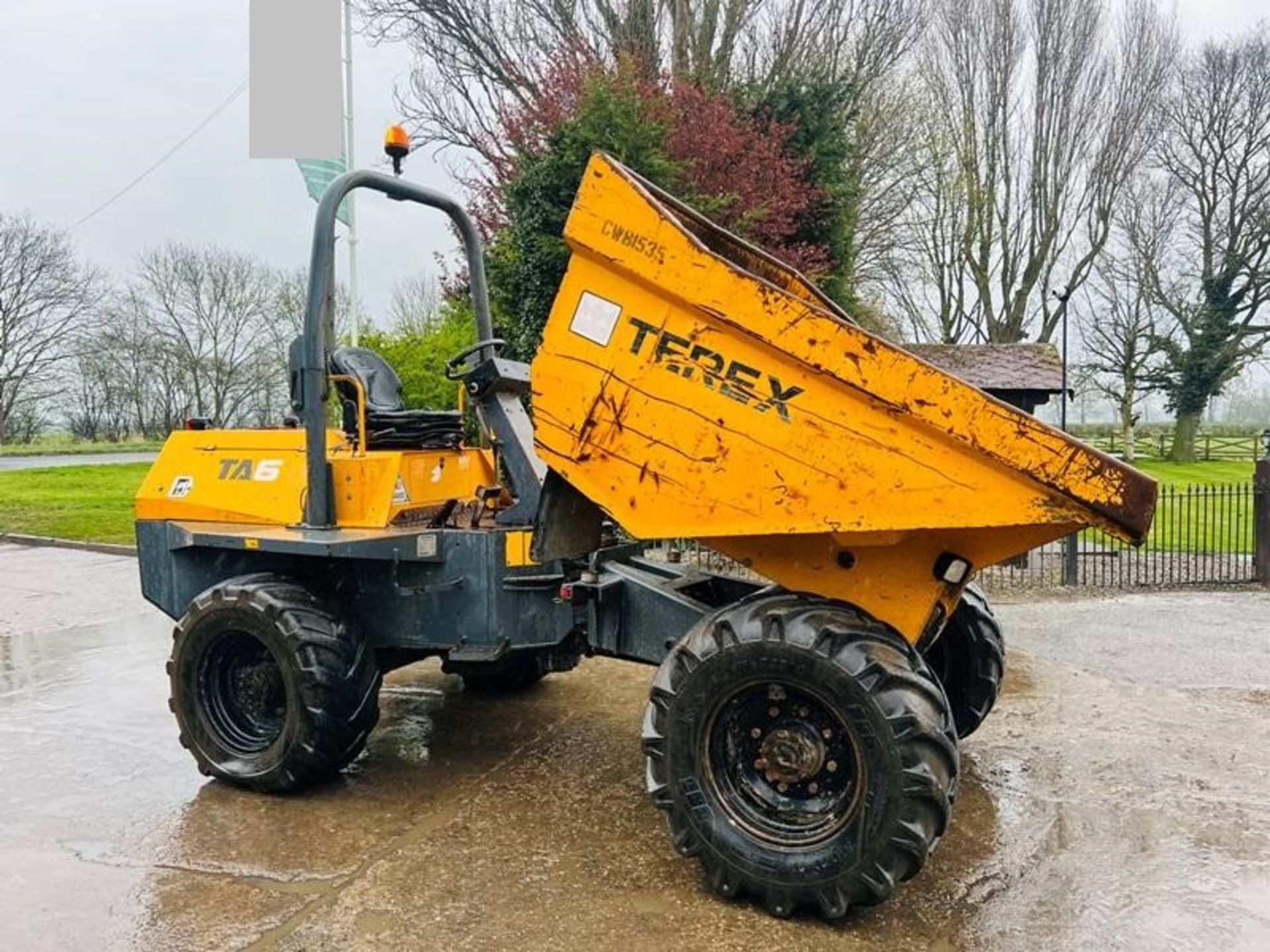 TEREX TA6 4WD DUMPER * YEAR 2011 , 2459 HOURS * C/W ROLE BAR - Image 9 of 15