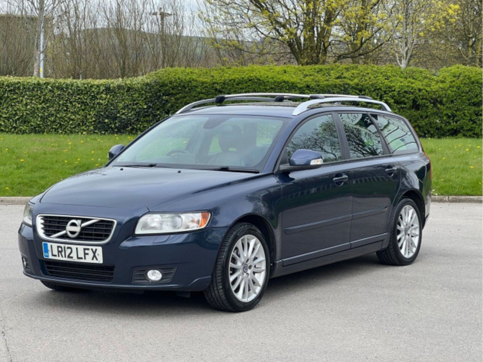 VOLVO V50 1.6D DRIVE SE LUX EDITION EURO 5 (S/S) 5DR (2012) - Image 20 of 88